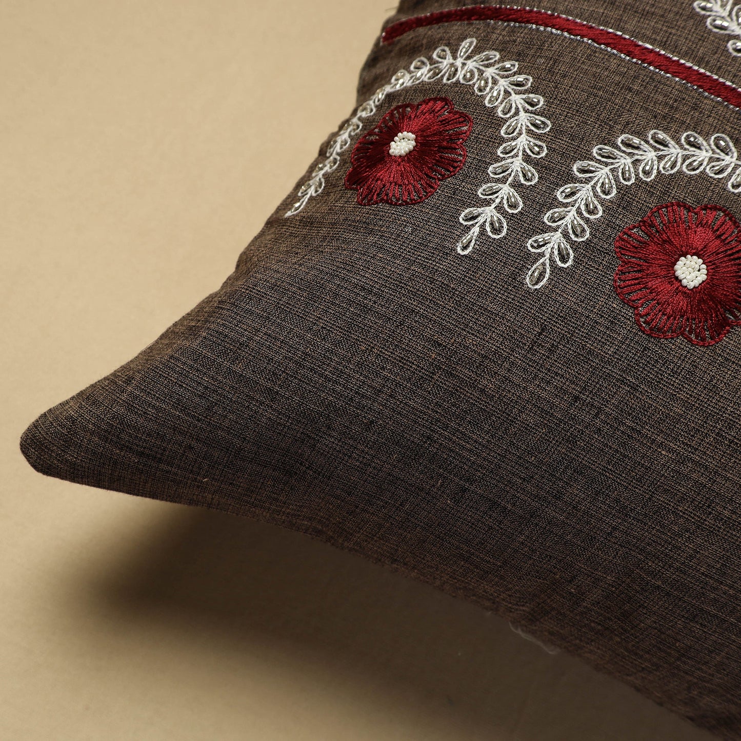 Hand Embroidery Plain Cotton Cushion Cover (16 x 16 in)