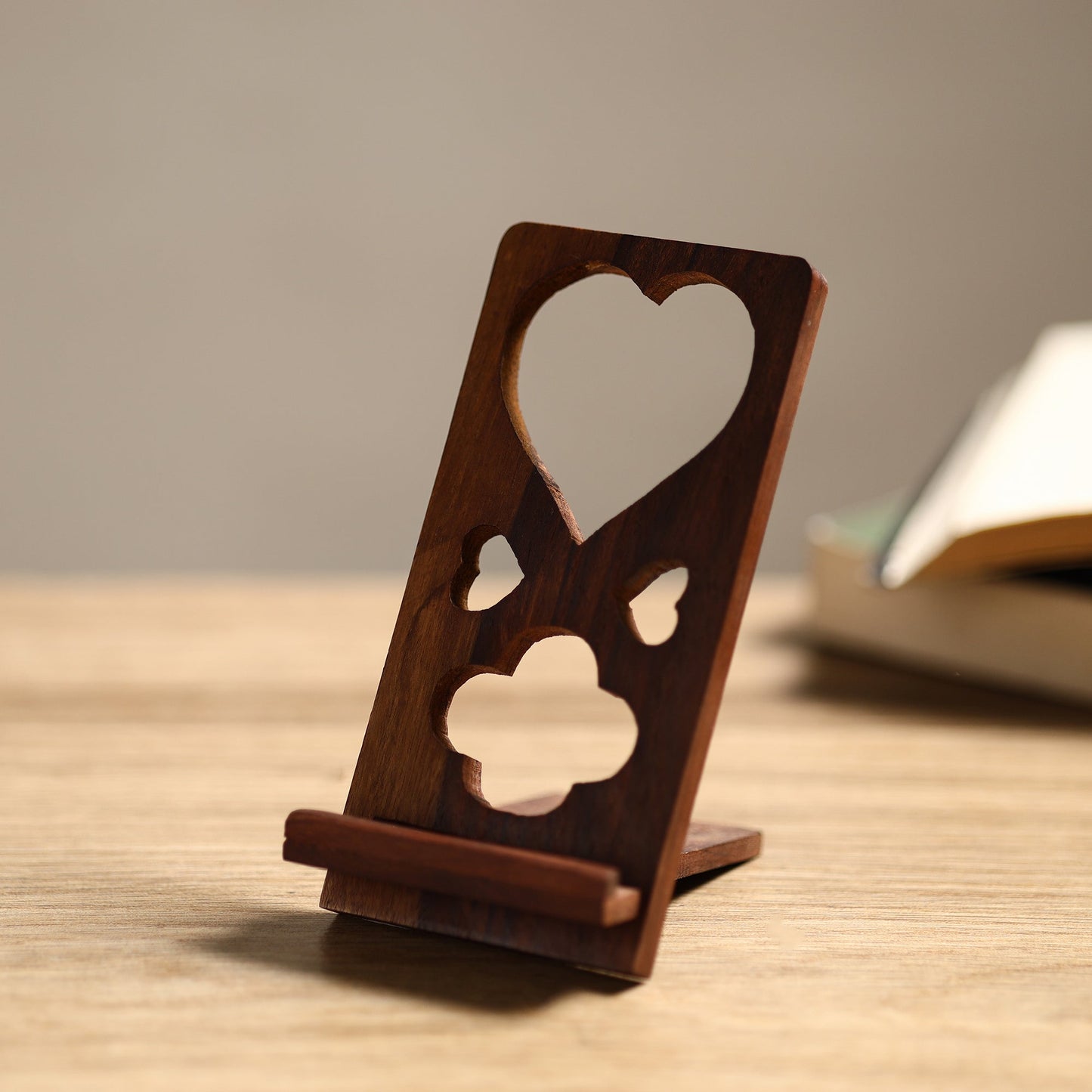 Handcarved Sheesham Wood Mobile Stand 13
