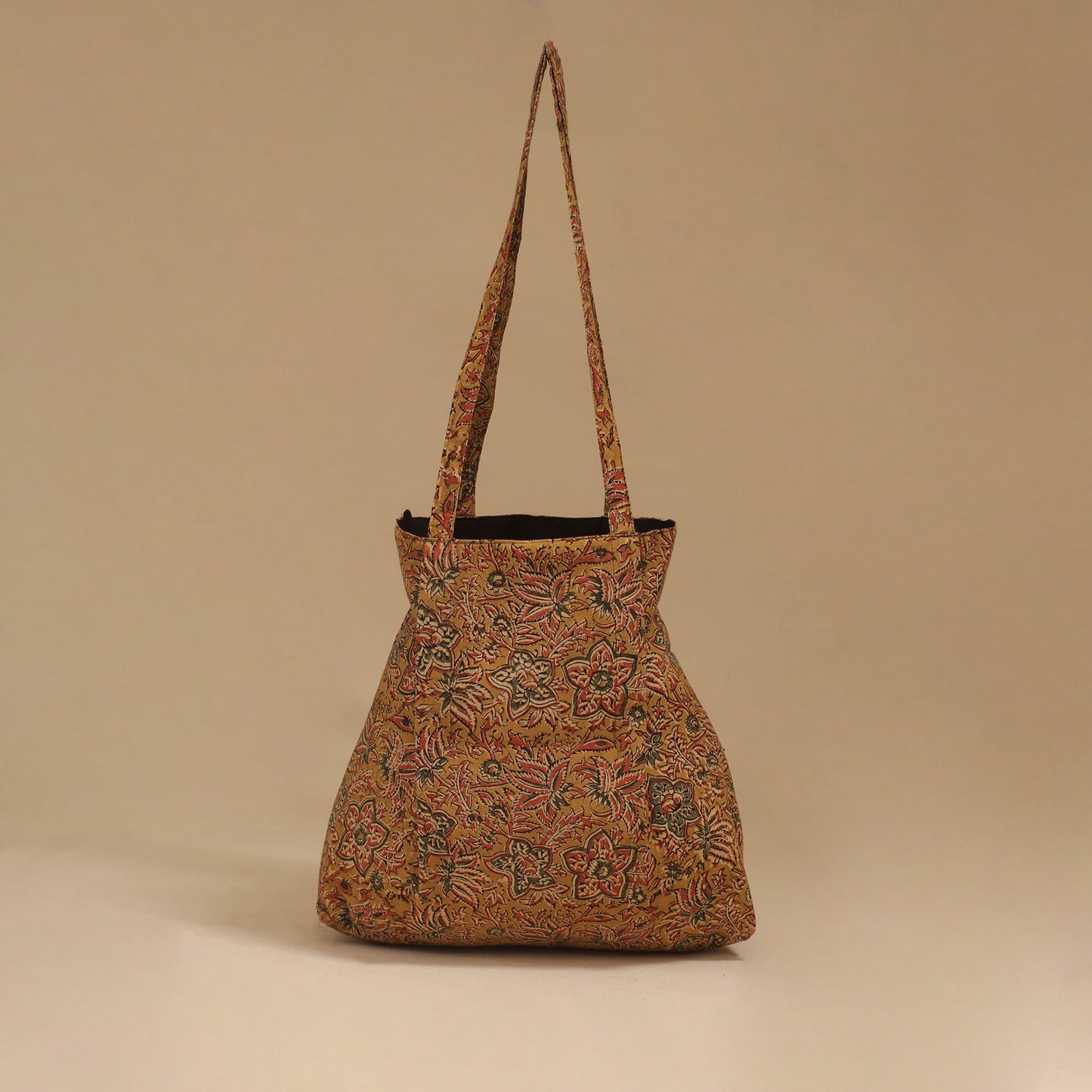 Handcrafted fabric jhola bag 24