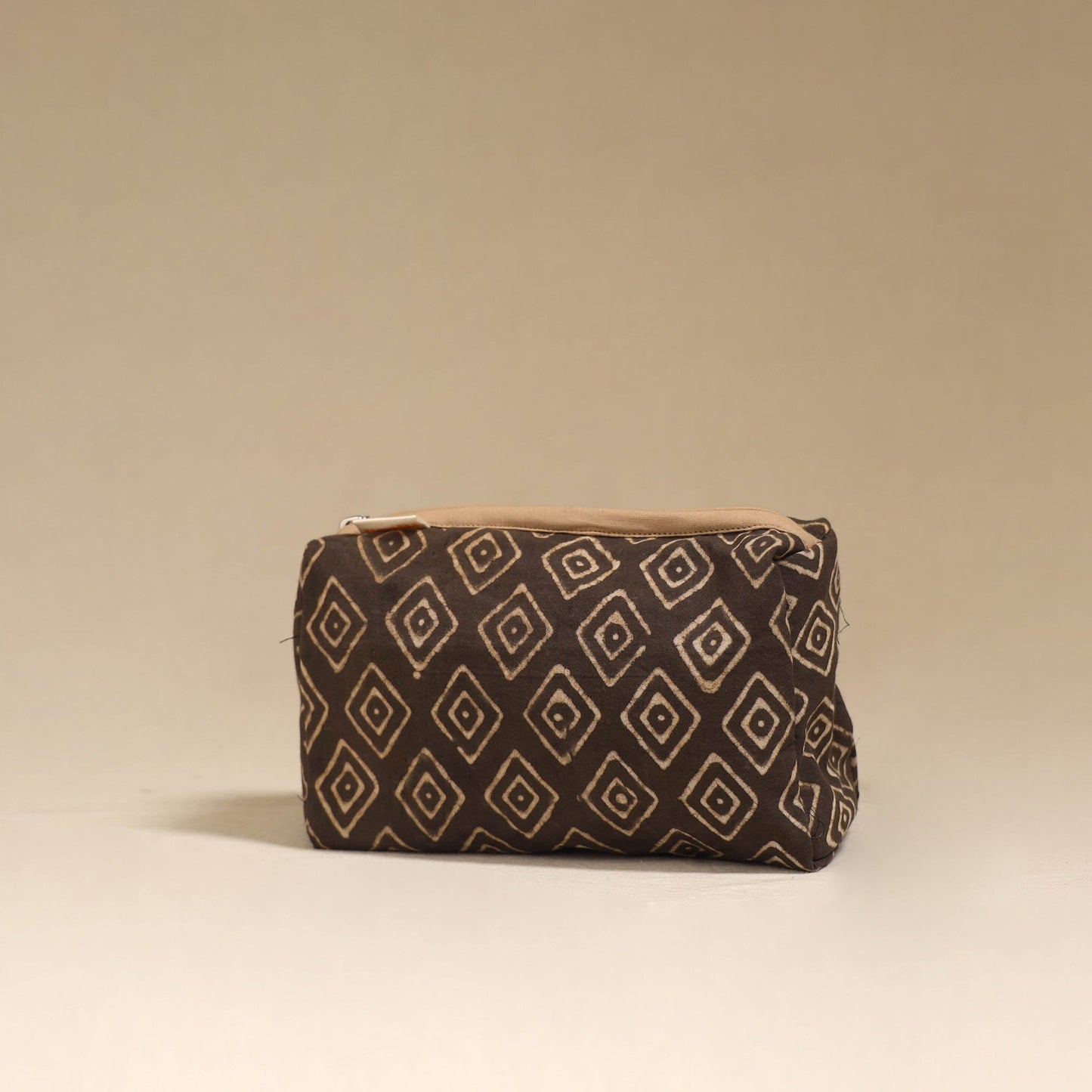 Handcrafted fabric toiletry bag 25