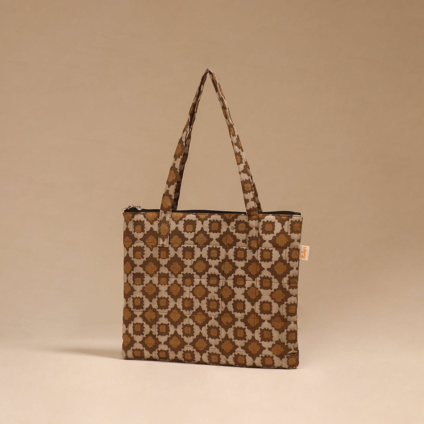 Handcrafted quilted handbag 23