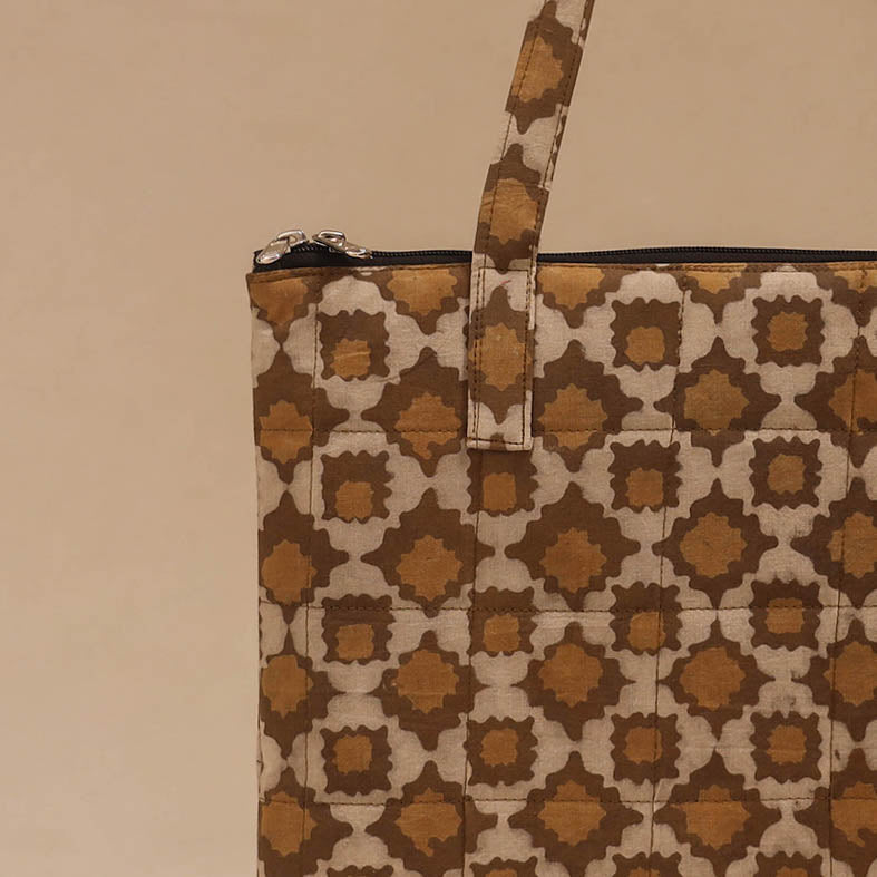 Handcrafted quilted handbag 23