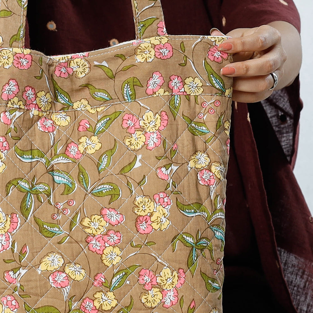 Handcrafted Quilted Sanganeri Block Printed Shoulder Bag Online at iTokri.com