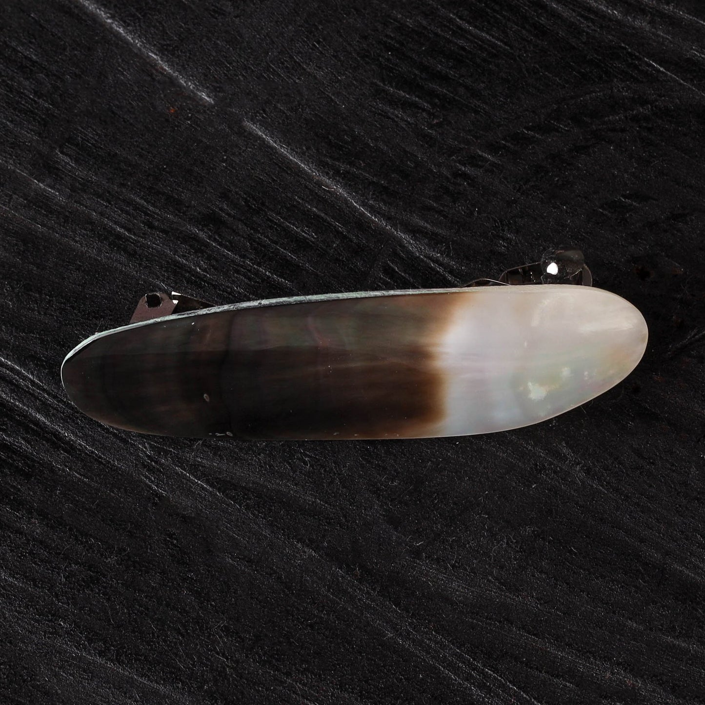 Handcrafted seashell hair clip 06