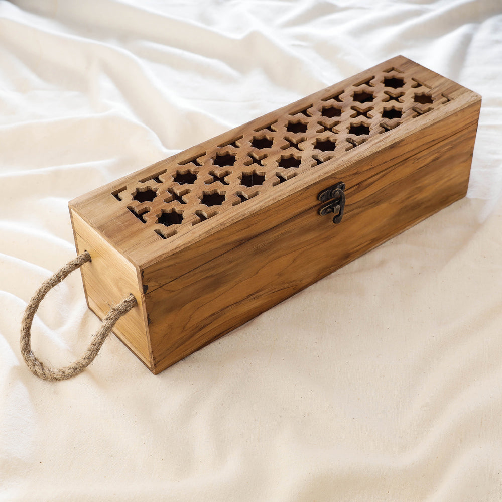Brown Handcrafted Teak Wooden Wine Bottle Gift Box