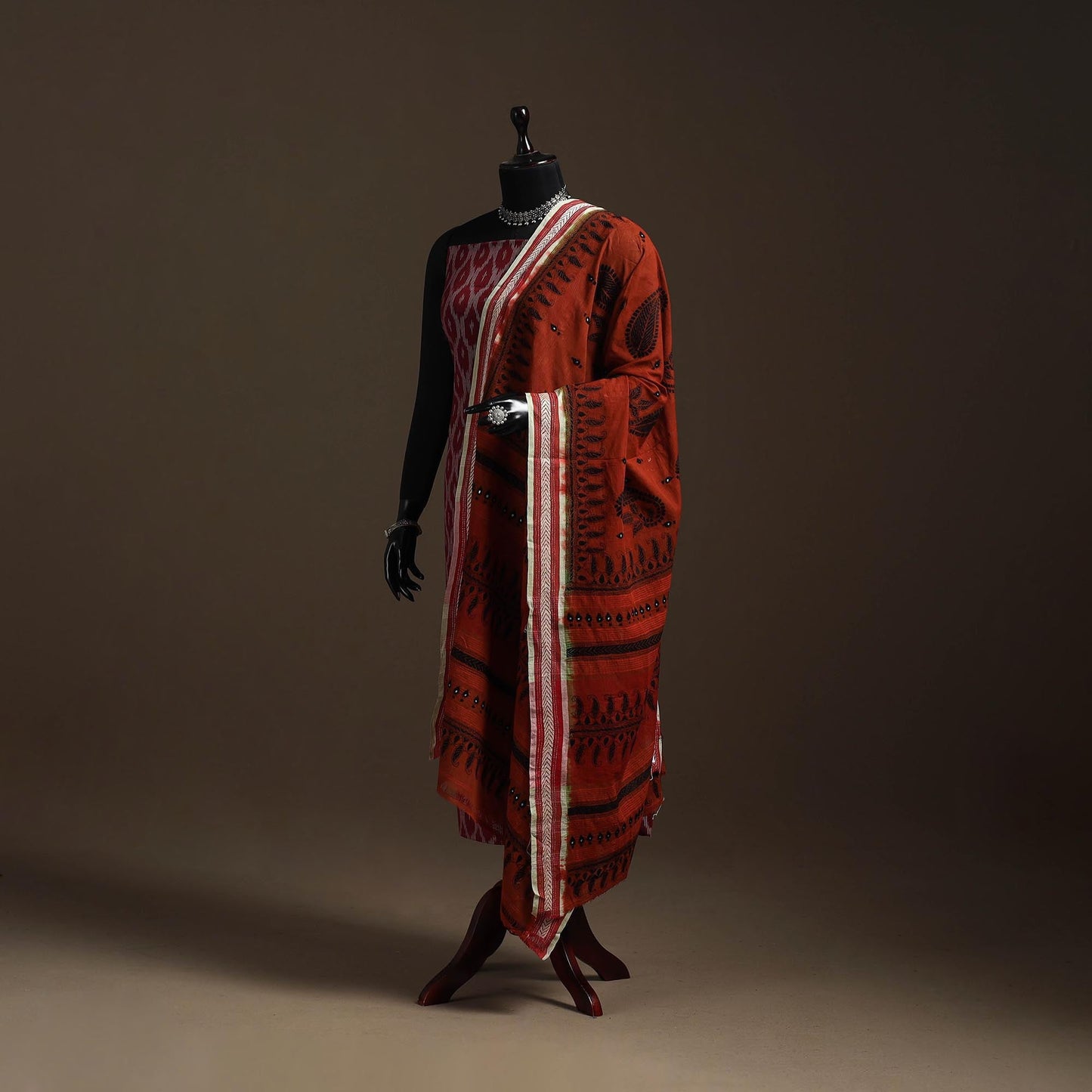 Brown - handloom cotton bengal hand kantha work dupatta 08