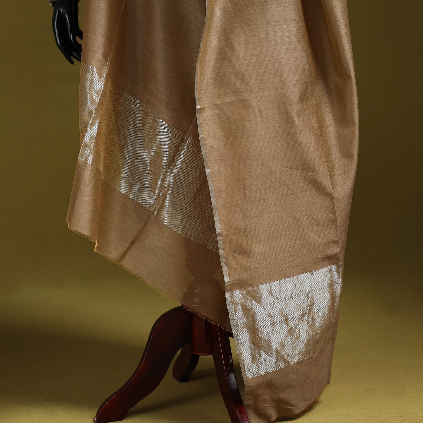 Handloom silk cotton maheshwari dupatta with zari border 03