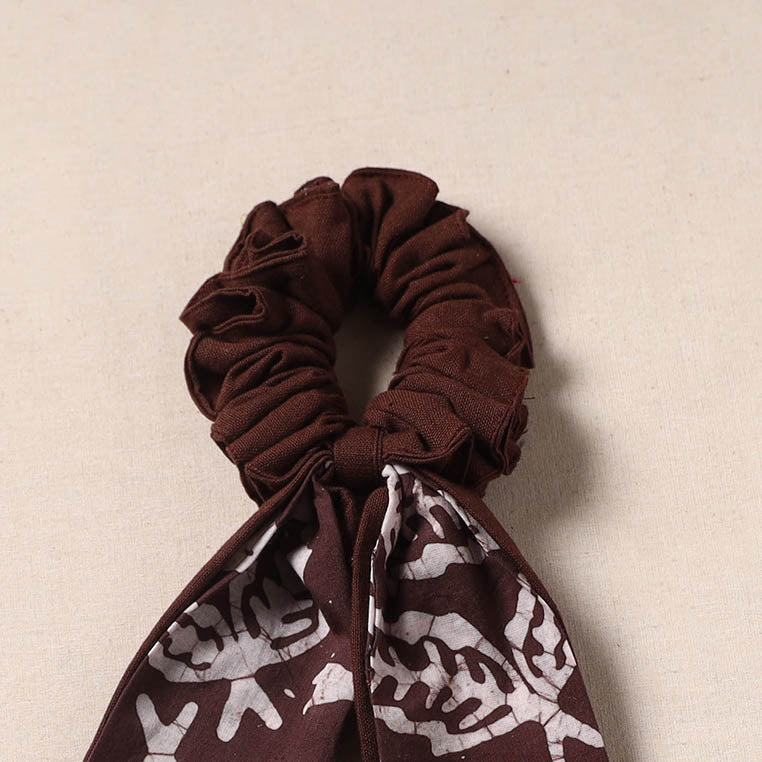 Handmade rubber band/scarf scrunchie 67 - handcrafted