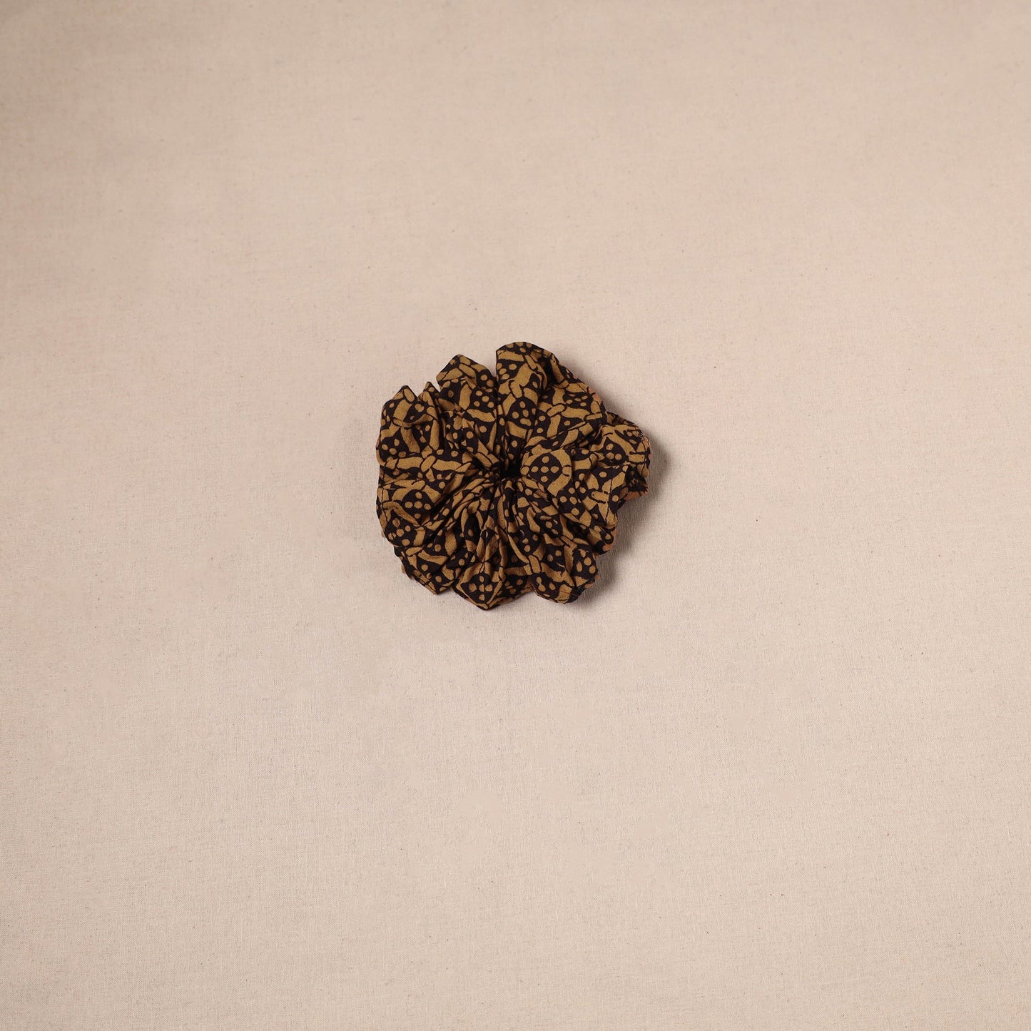 Handmade rubber band/scrunchie 155 - handcrafted