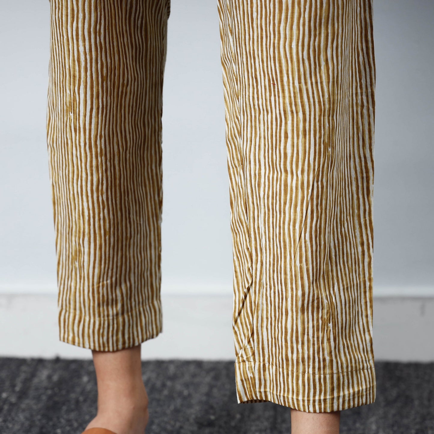 Buy Jaipur Screen Printed Cotton Pant Online at iTokri.com