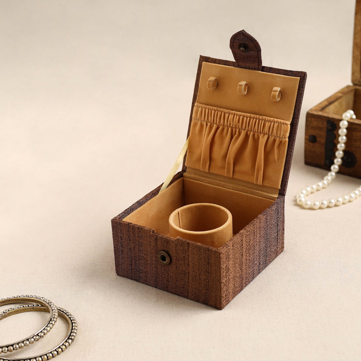 Brown Kalamkari Handpainted Ghicha Silk Bangle Box (Small)