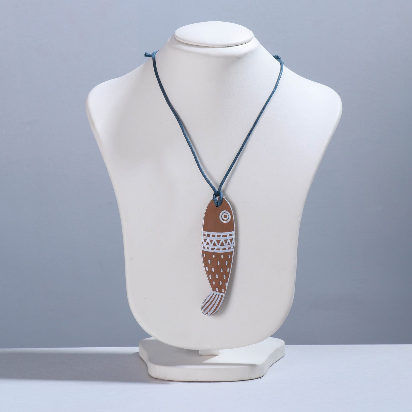 Buy Kerala Hand Painted Bamboo Fish Necklace Online