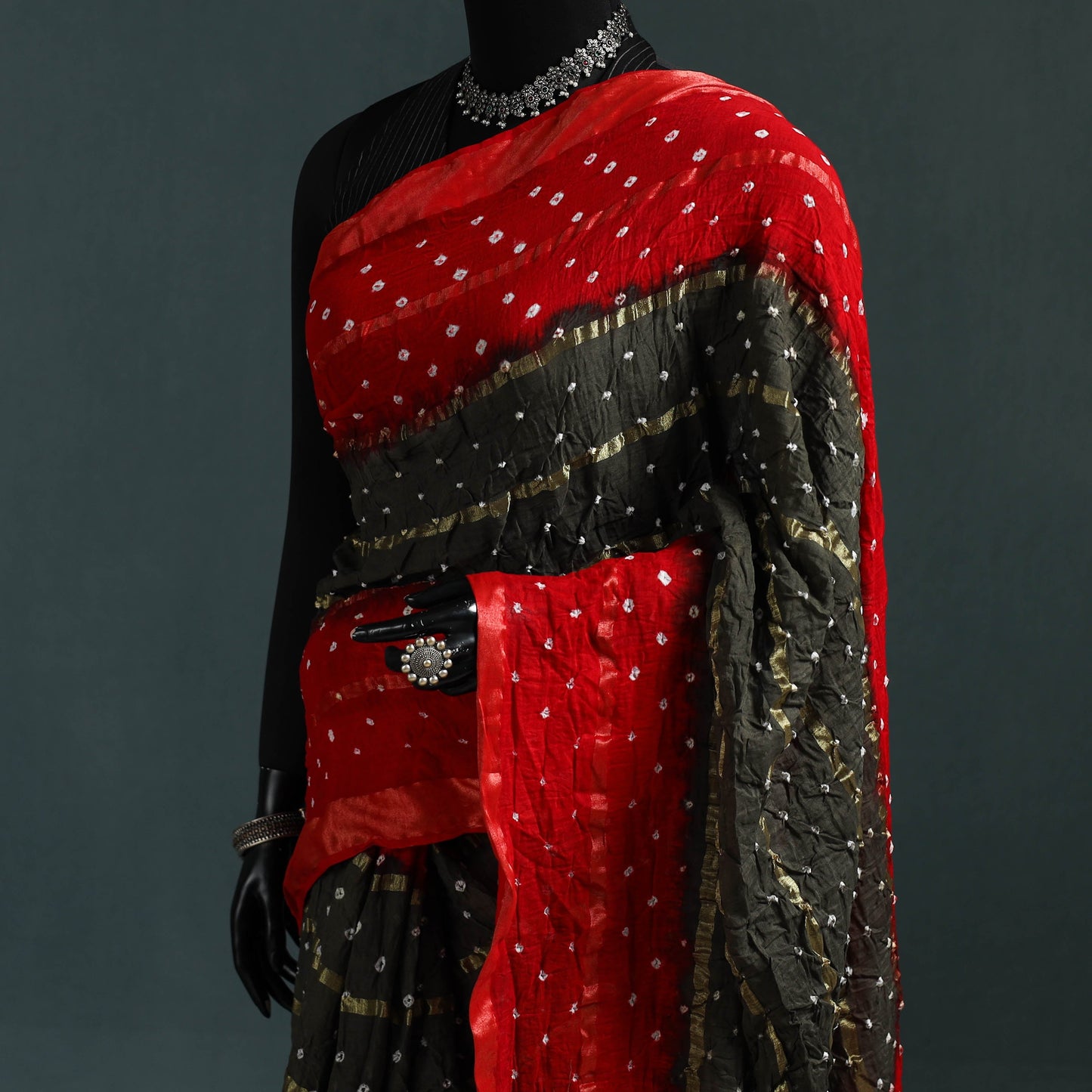 Kutch bandhani tie-dye cotton saree with blouse piece 12