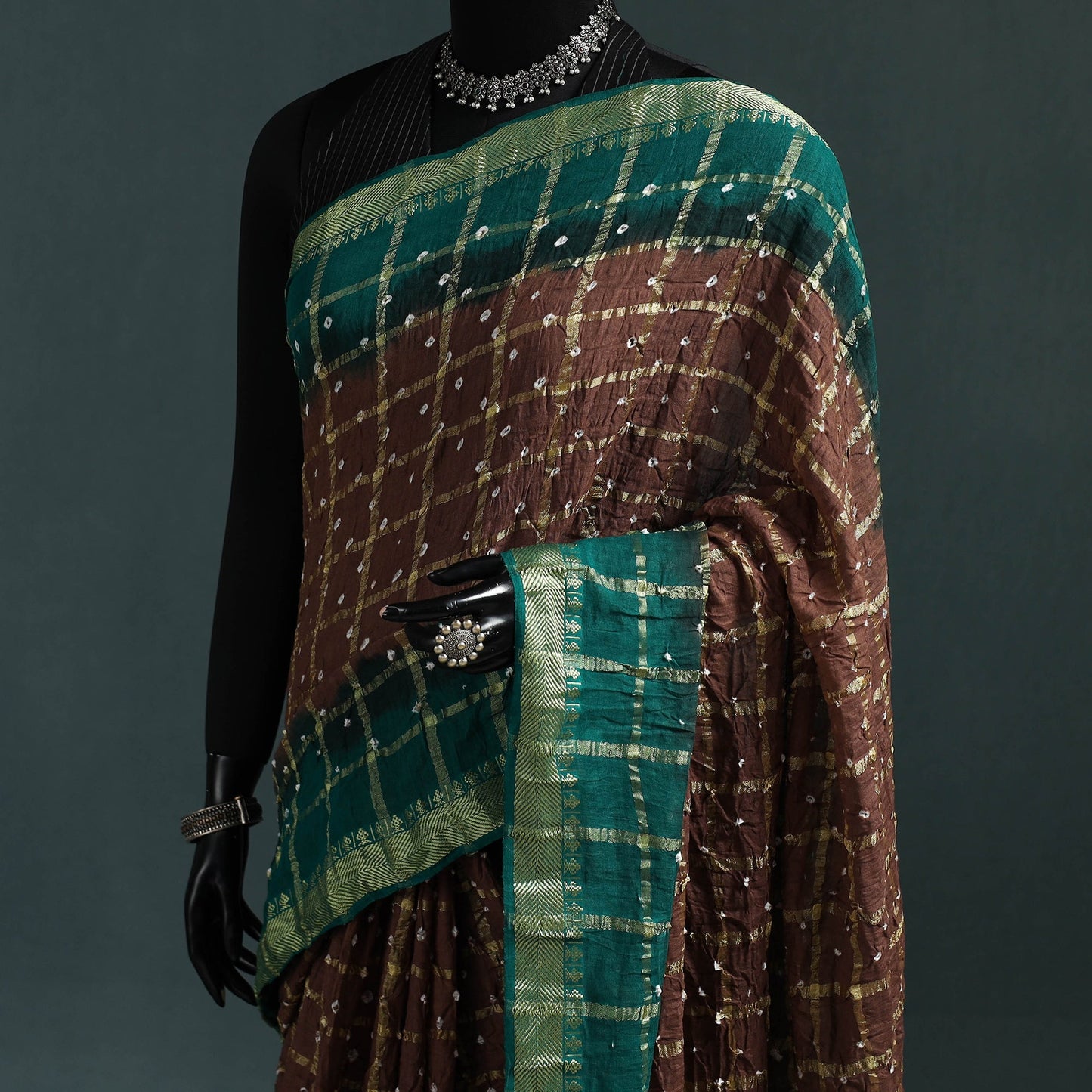 Kutch bandhani tie-dye cotton saree with blouse piece 17