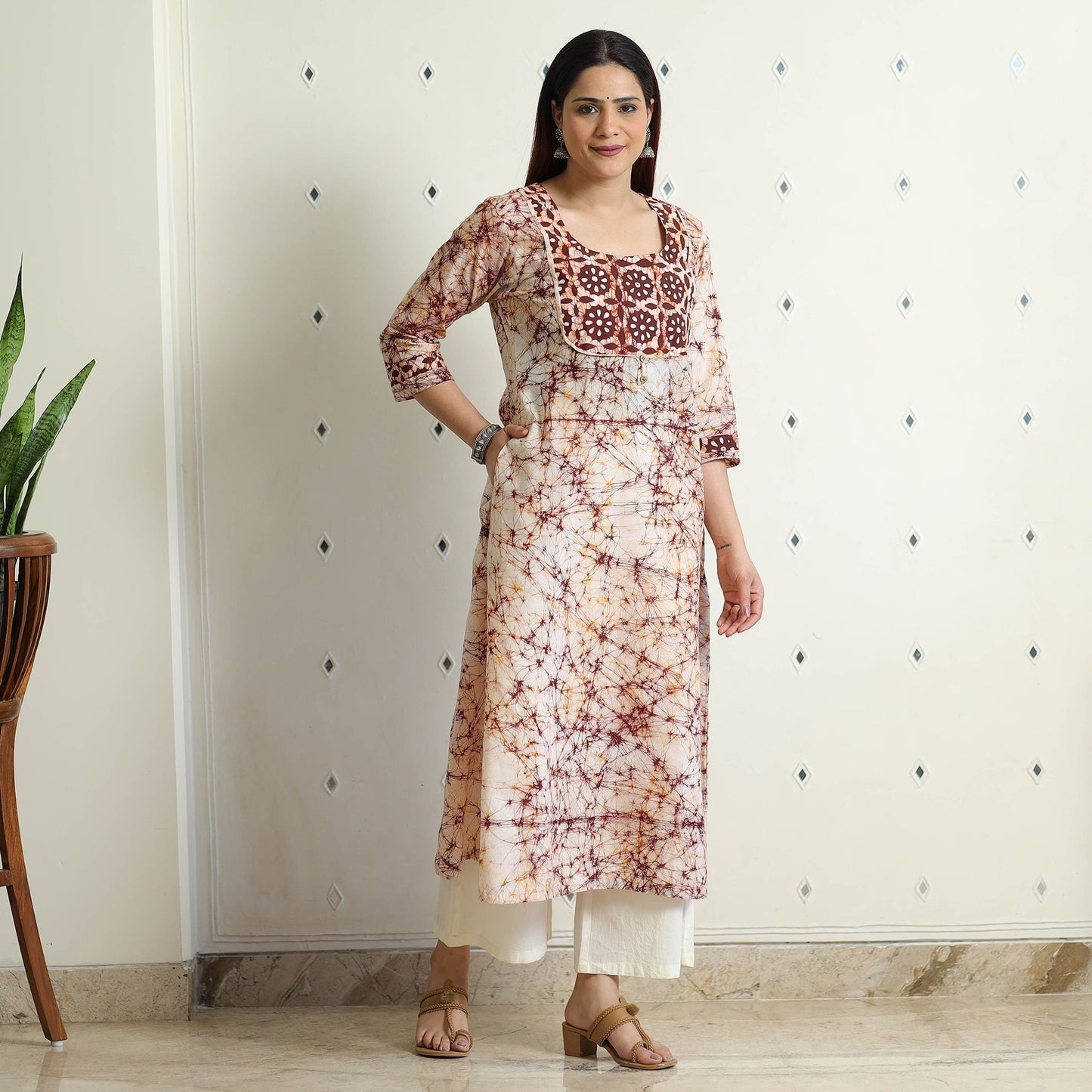Kutch Batik Printed Cotton Straight Kurta for Women