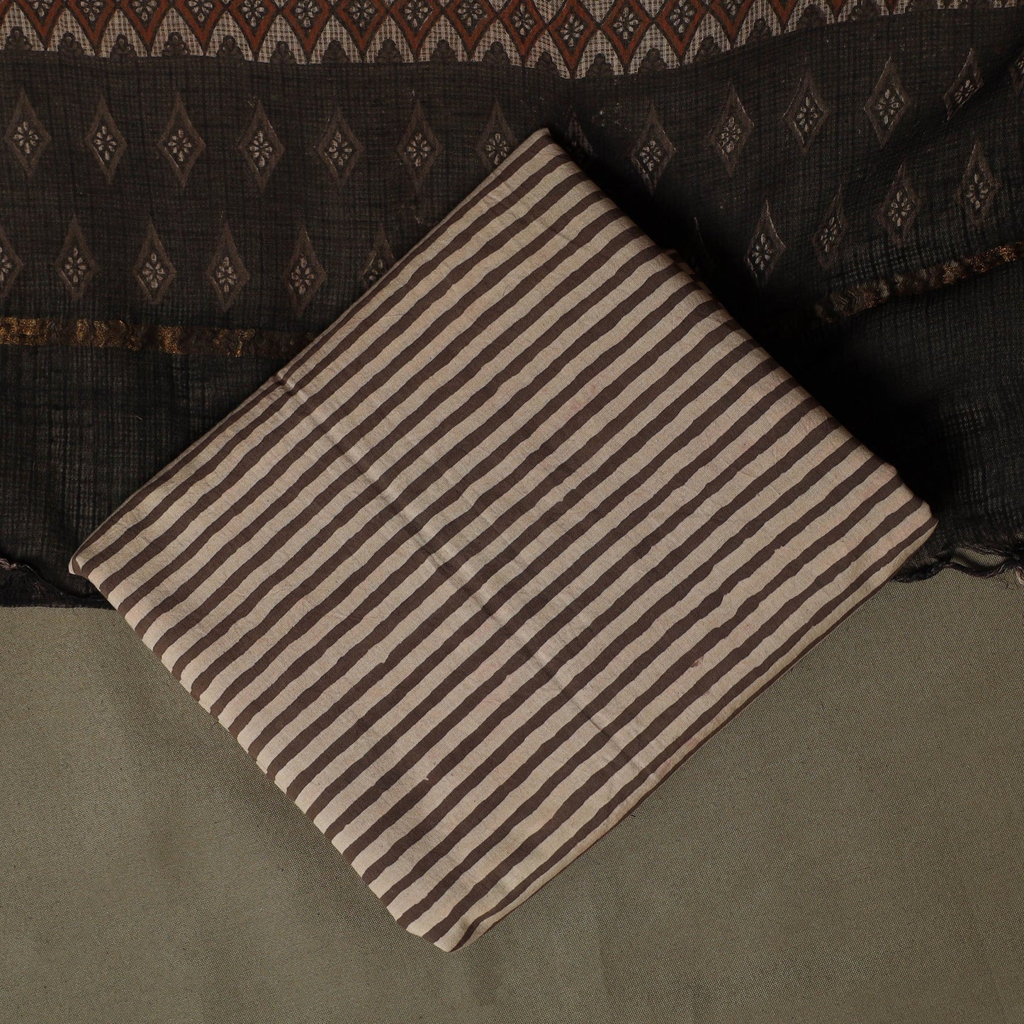 Kutch hand block ajrakh print natural dyed cotton 3pc