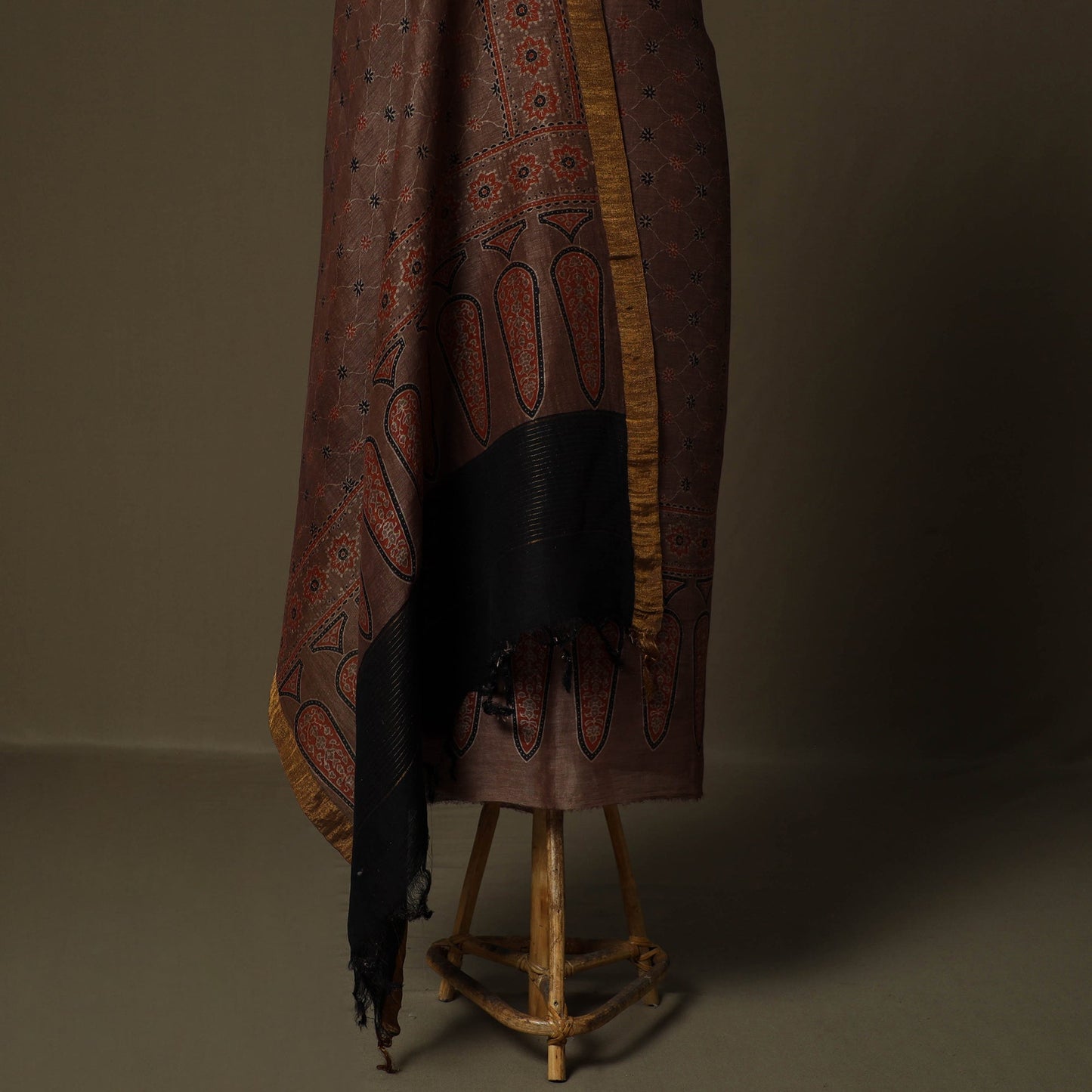 Kutch hand block ajrakh print natural dyed linen 2pc