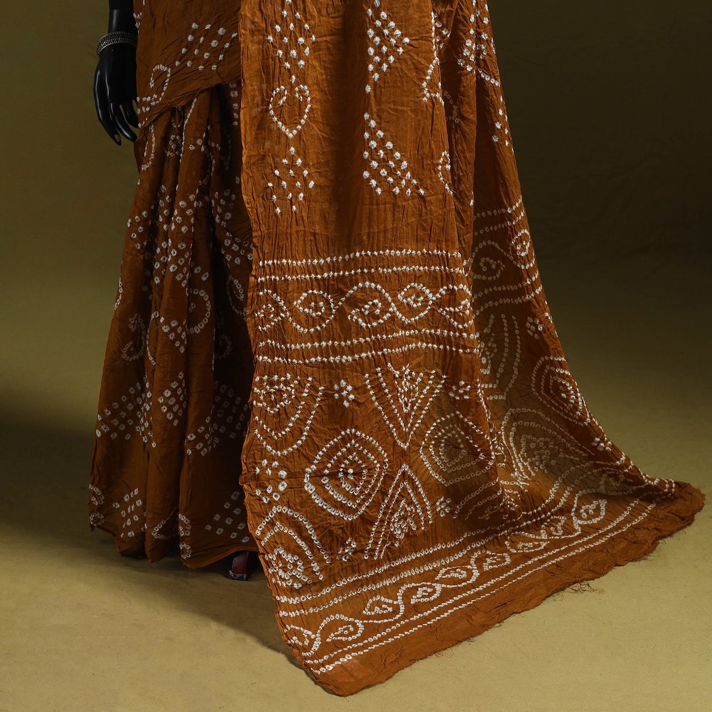 Kutch tie-dye pure cotton bandhani saree 05 - handcrafted