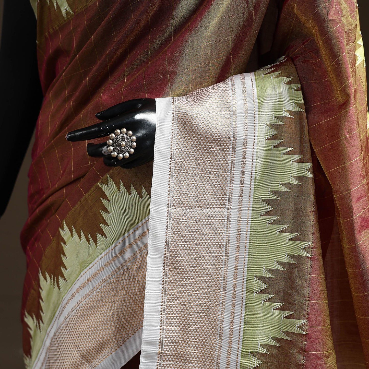 Mercerized cotton gadwal checks ilkal saree with temple