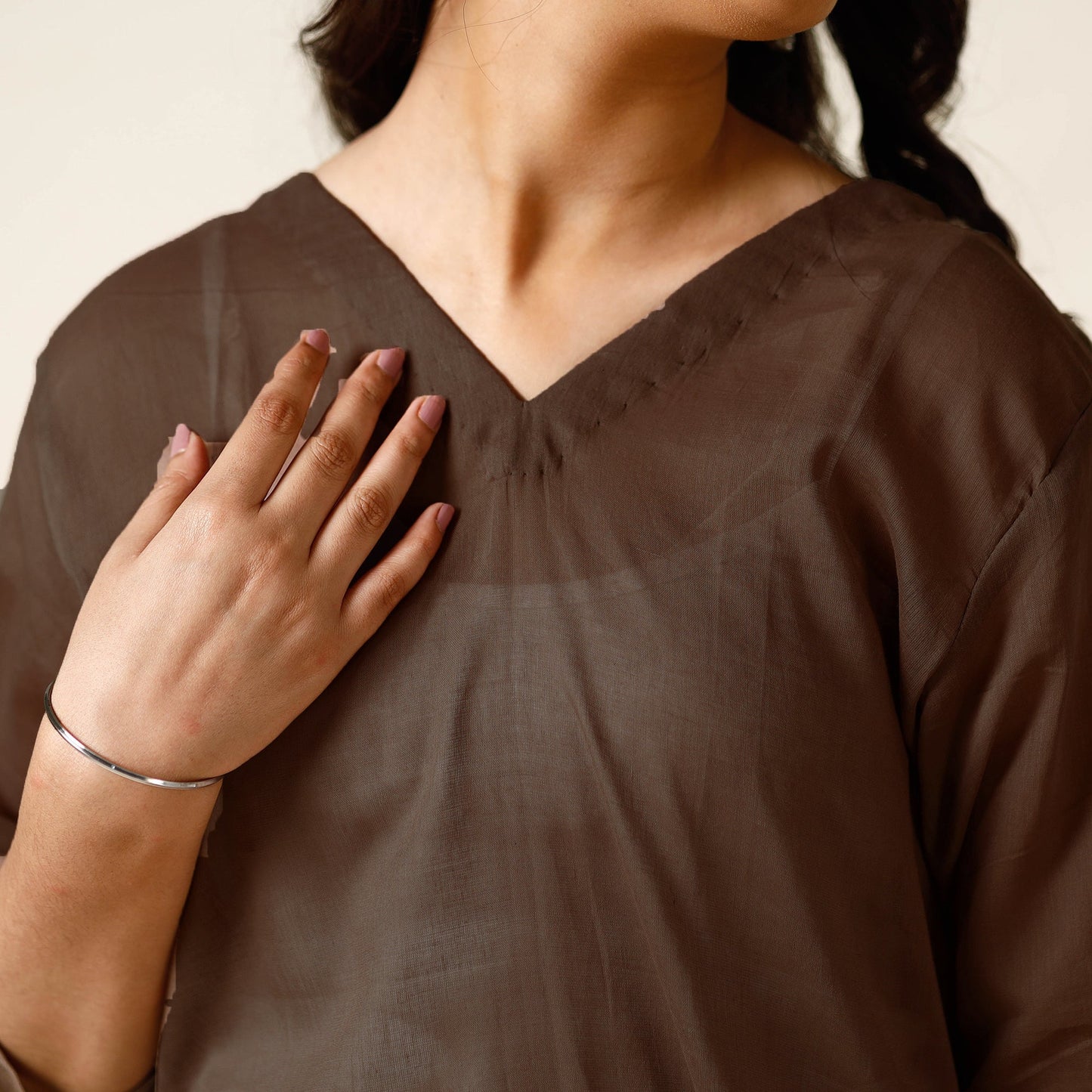 Mulmalai Cotton Plain Dyed Straight Long Kurta 31 Online at iTokri.com