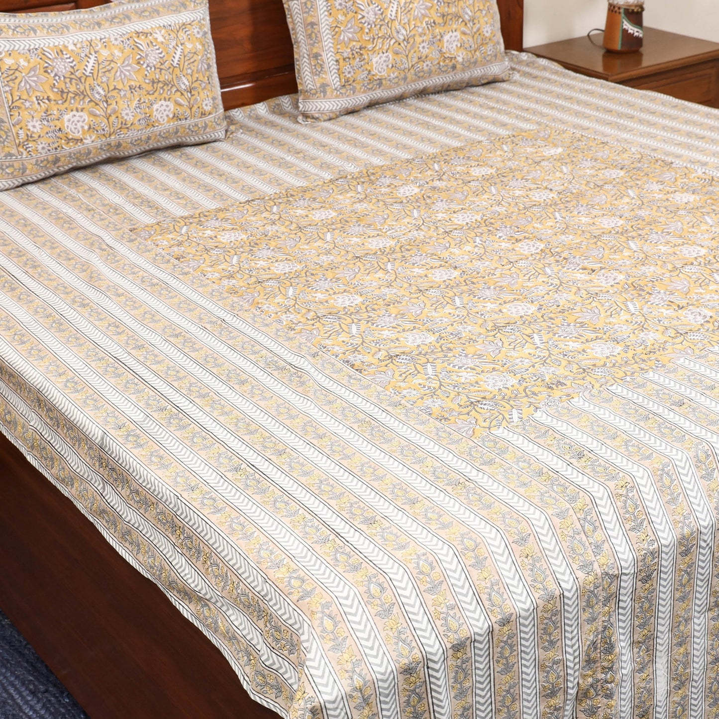 Patchwork hand double sanganeri bedsheet set (108 x 90 in)
