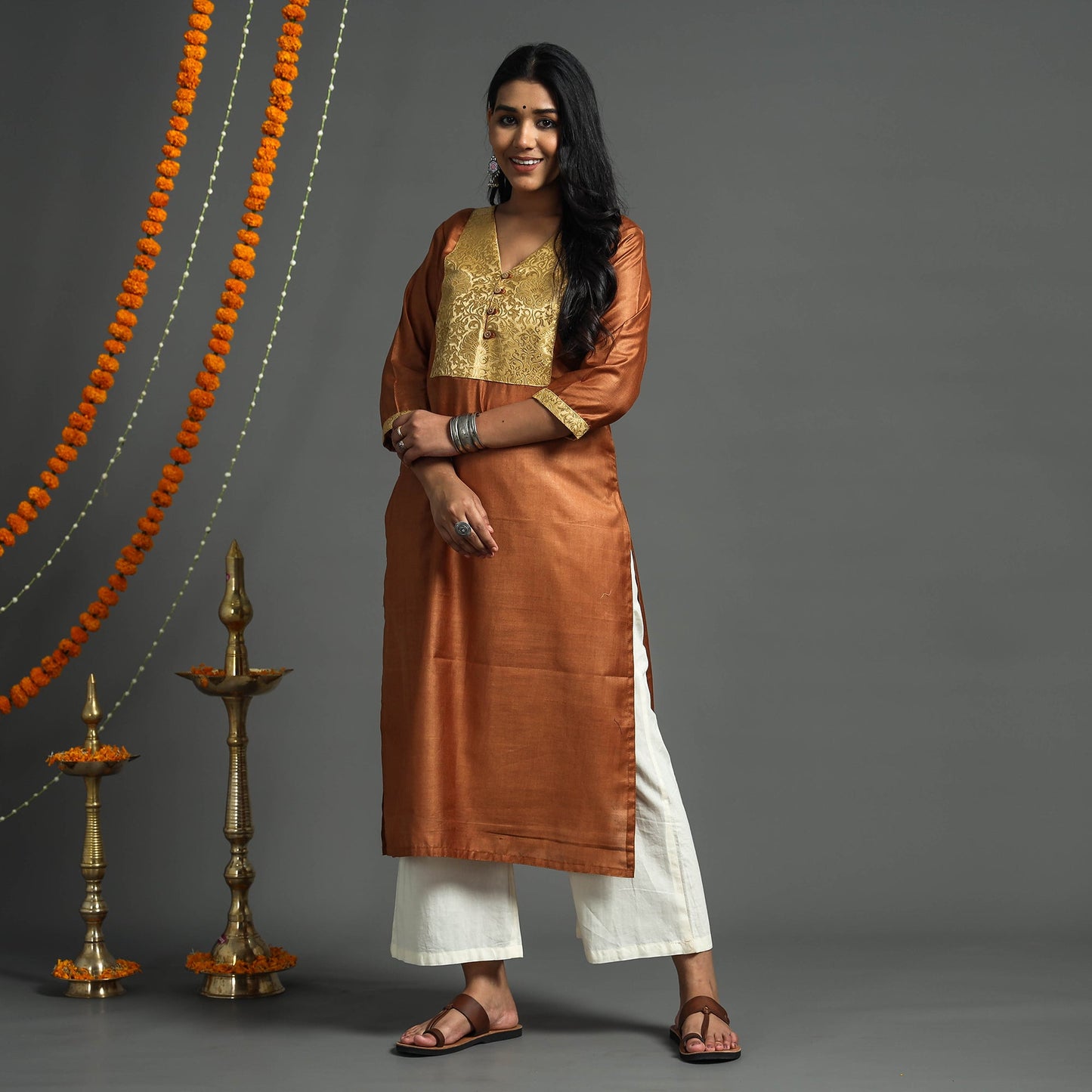 Buy Dark Grey Plain Tussar Silk Banarasi Patchwork Floral Kurta l iTokri.com