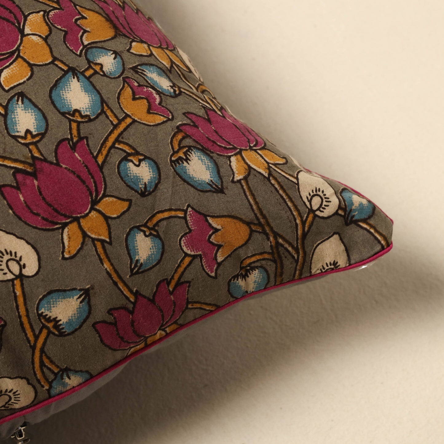 Kalamkari cushion cover 50 - handcrafted
