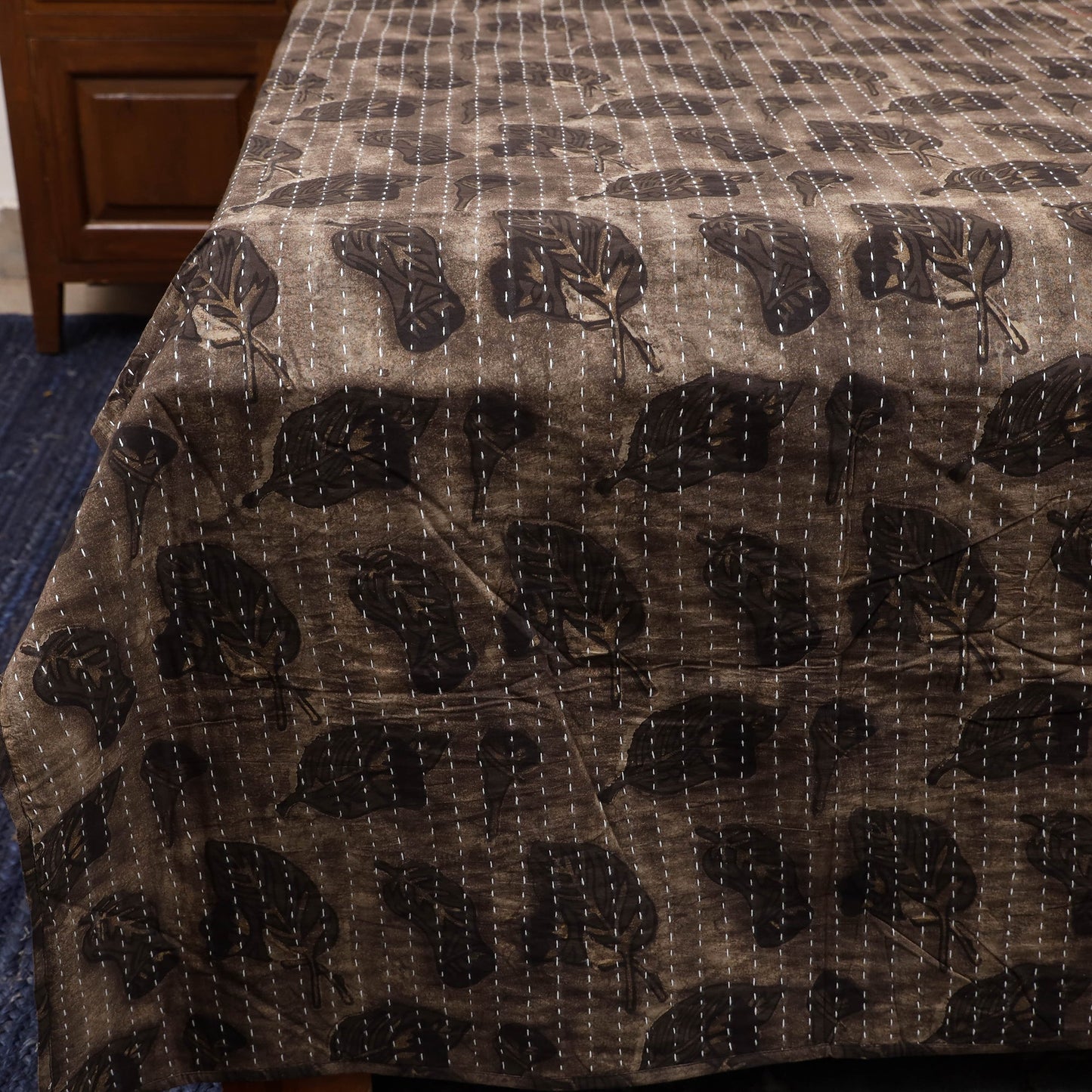 Tagai work hand bagru double bed sheet (108 x 90 in) 02