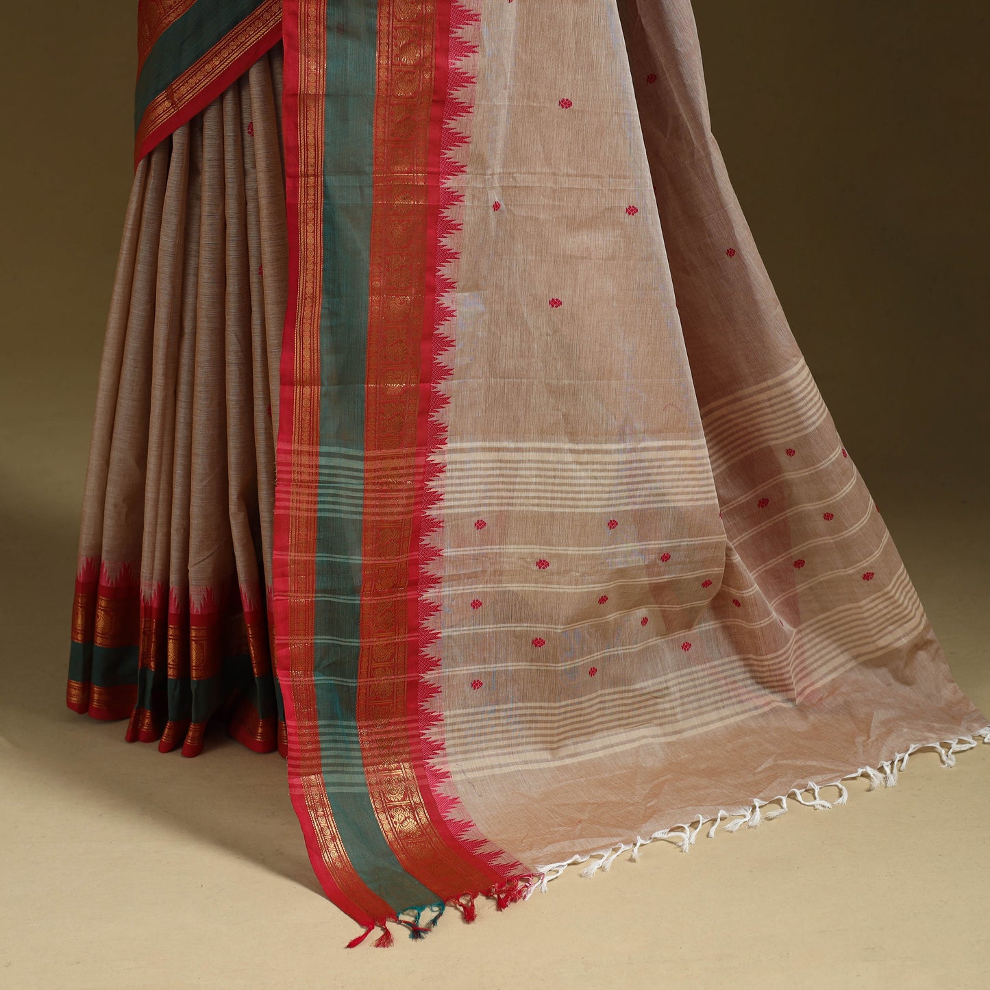 Thread buti cotton kanchipuram saree with border 17