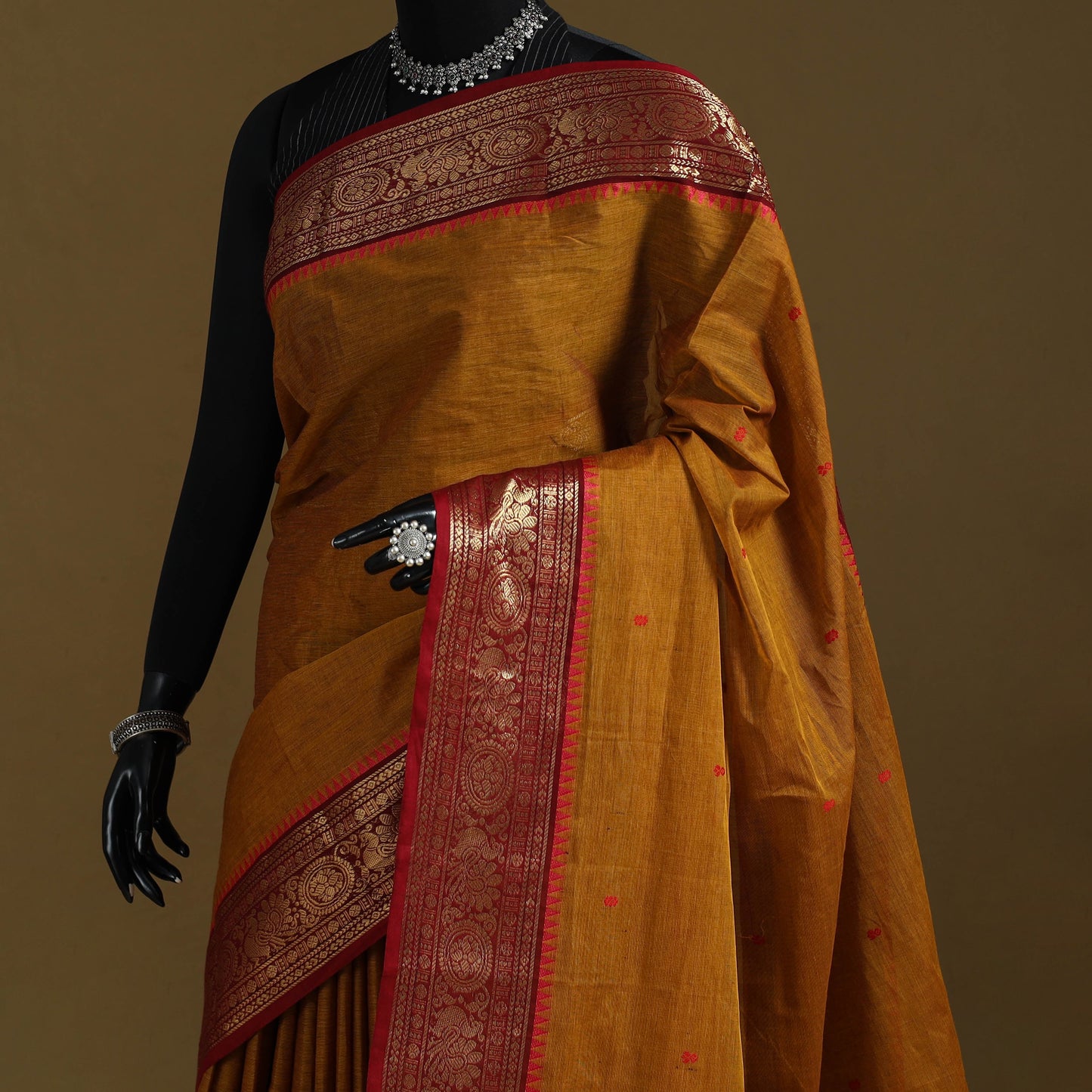 Thread buti cotton kanchipuram saree with border 18