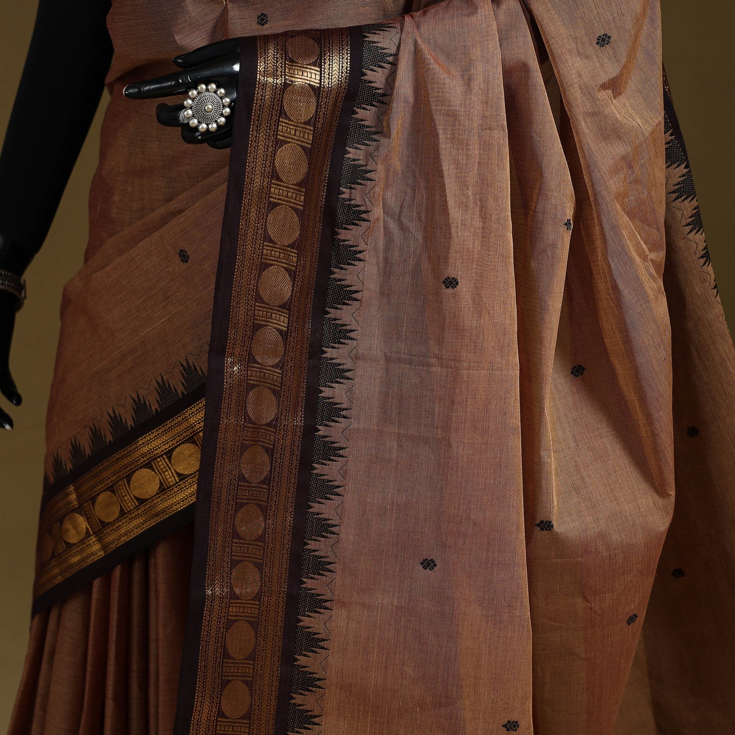 Thread buti cotton kanchipuram saree with border 26