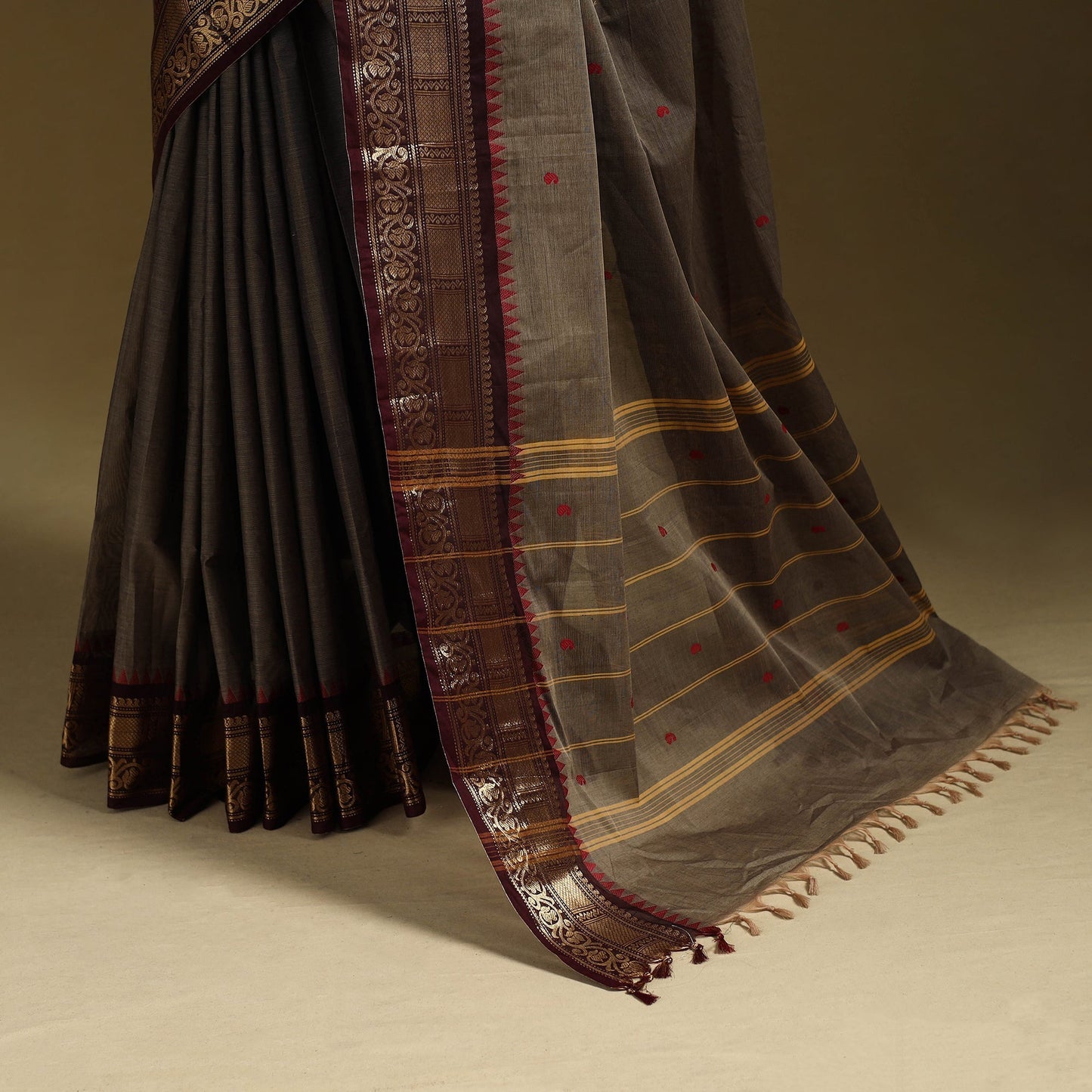 Thread buti cotton kanchipuram saree with border 43