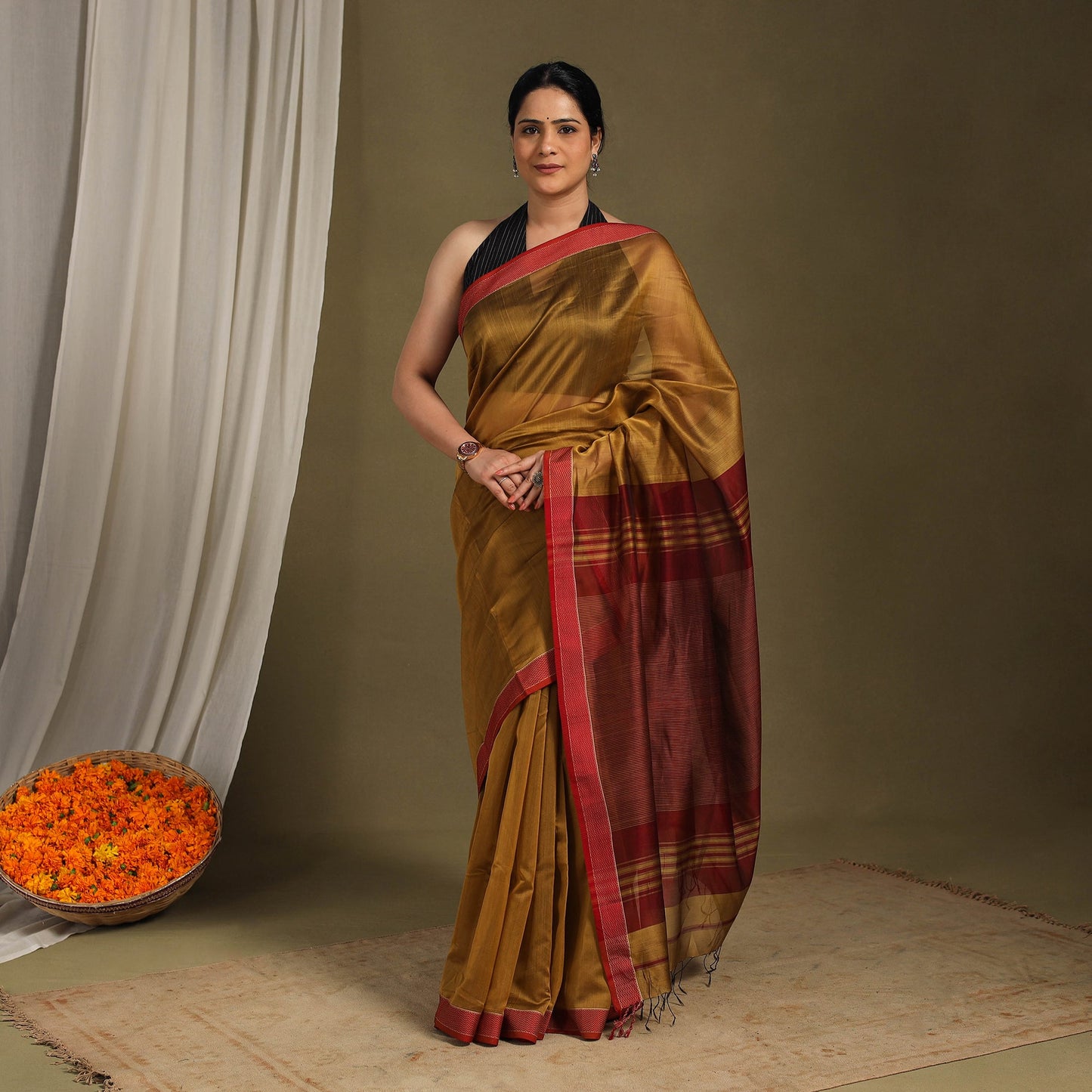 Brown - traditional handloom silk cotton maheshwari saree