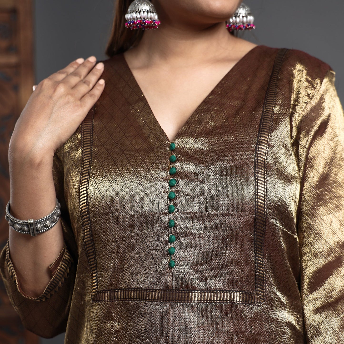 Traditional Maheshwari Tissue Zari Work Cotton Handloom Kurta with Dupatta Set