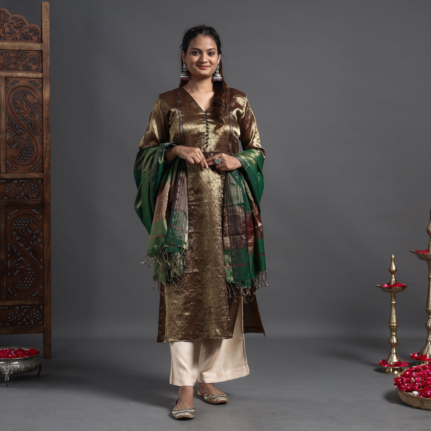 Traditional Maheshwari Tissue Zari Work Cotton Handloom Kurta with Dupatta Set