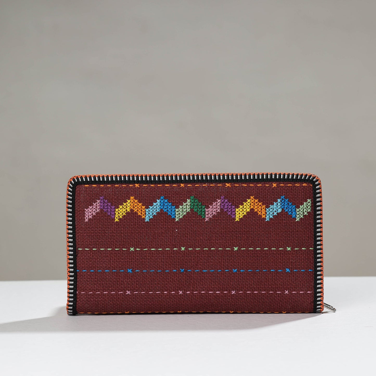 Tribal Hand Embroidered Jute Passport Cover Online at iTokri.com