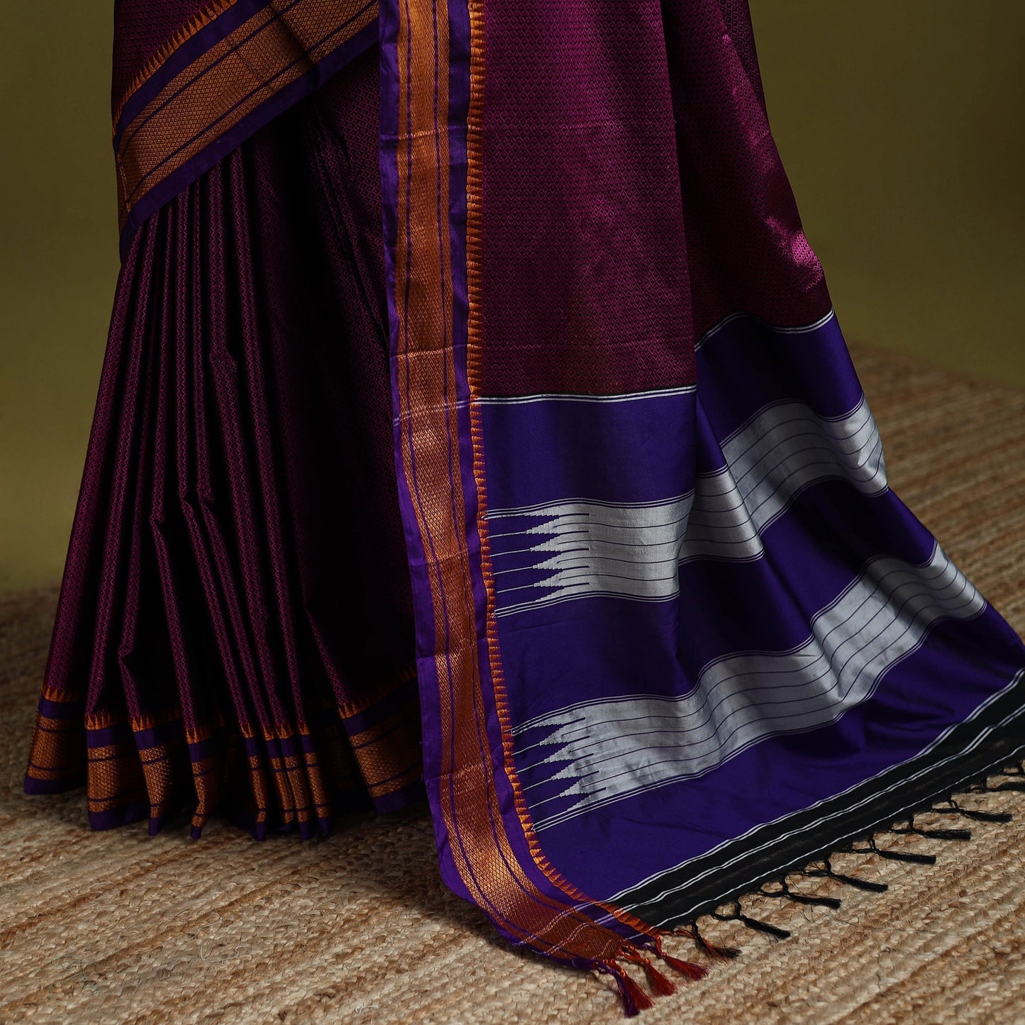 Silk cotton khun saree with ilkal pallu chikki paras border