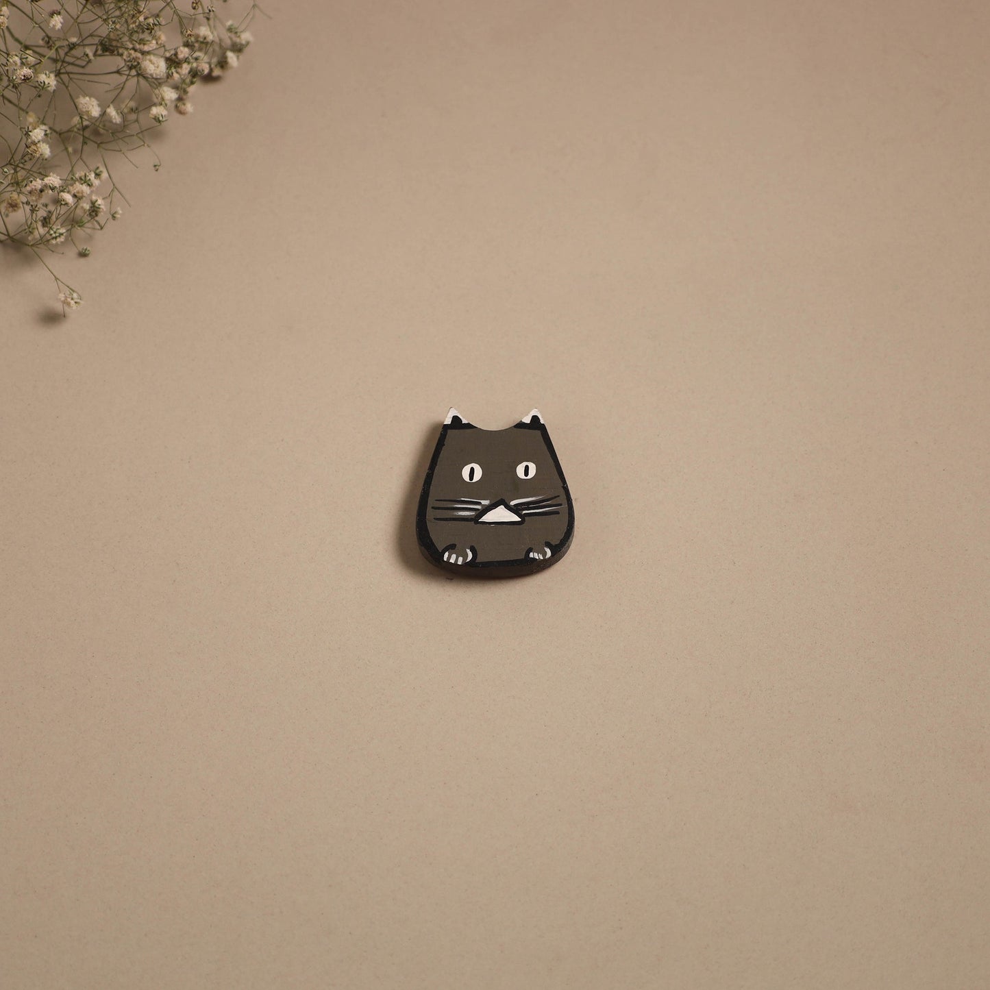 Cat - kerala mural handpainted bamboo fridge magnet 04