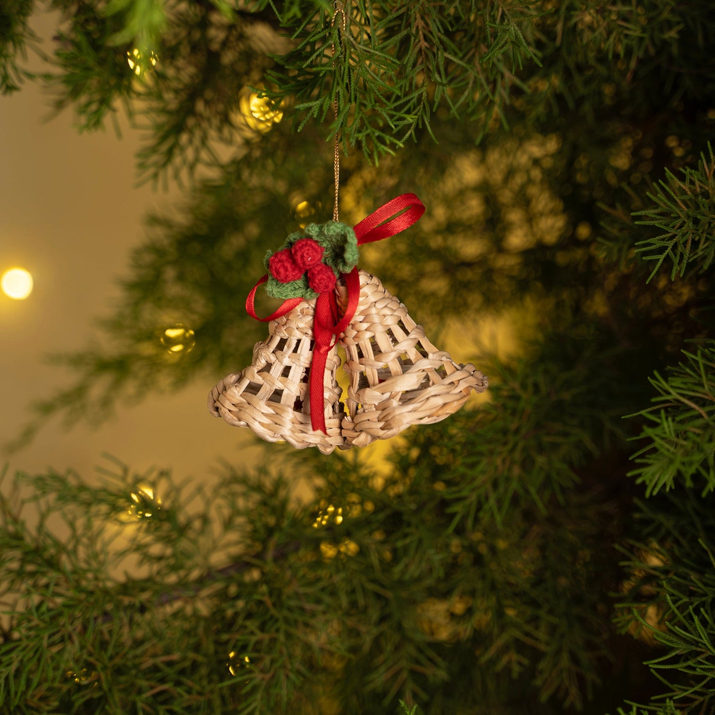 Christmas decor banana bark holly bell hanging (set of 2)