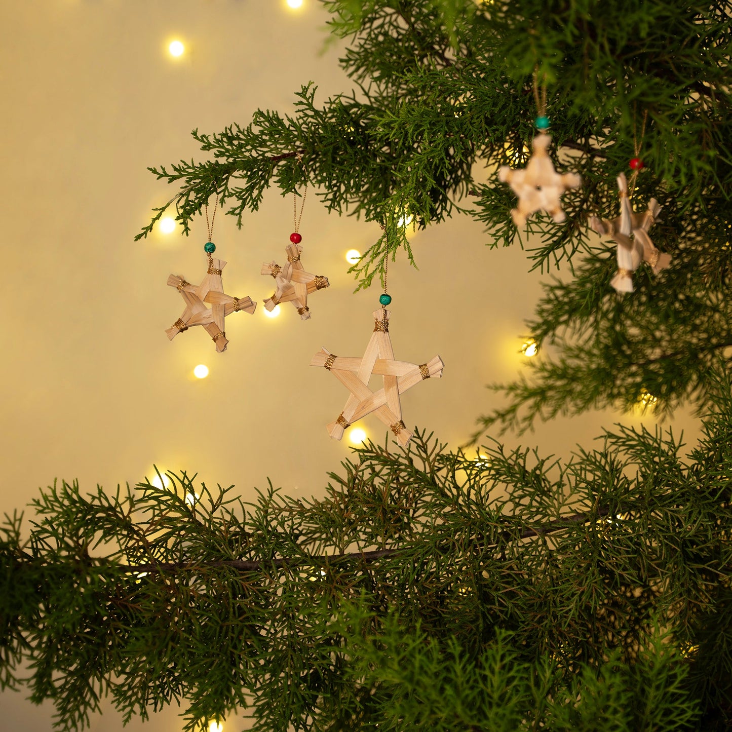 Christmas decor banana bark star hanging (set of 5)