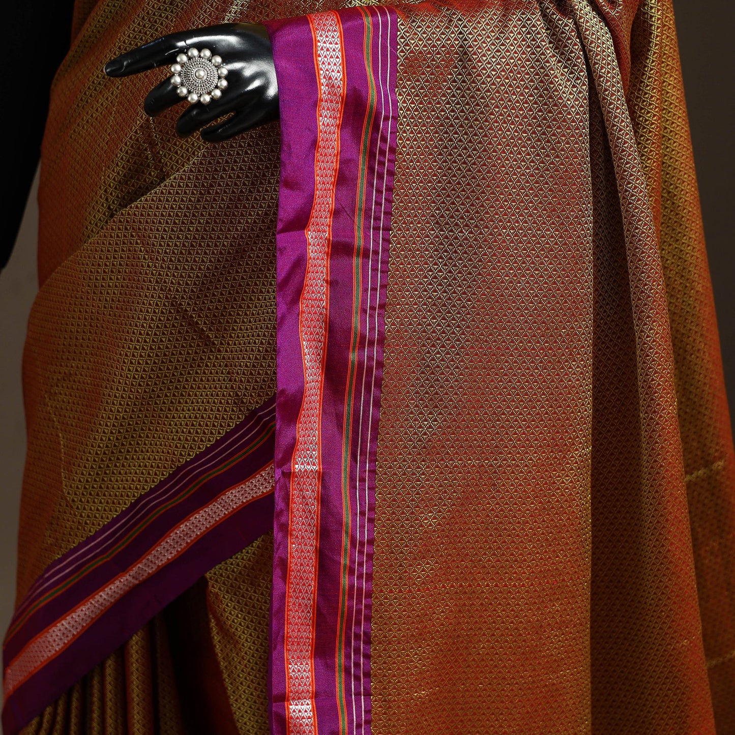 Cotton khun saree with chikki paras border 18 - handcrafted