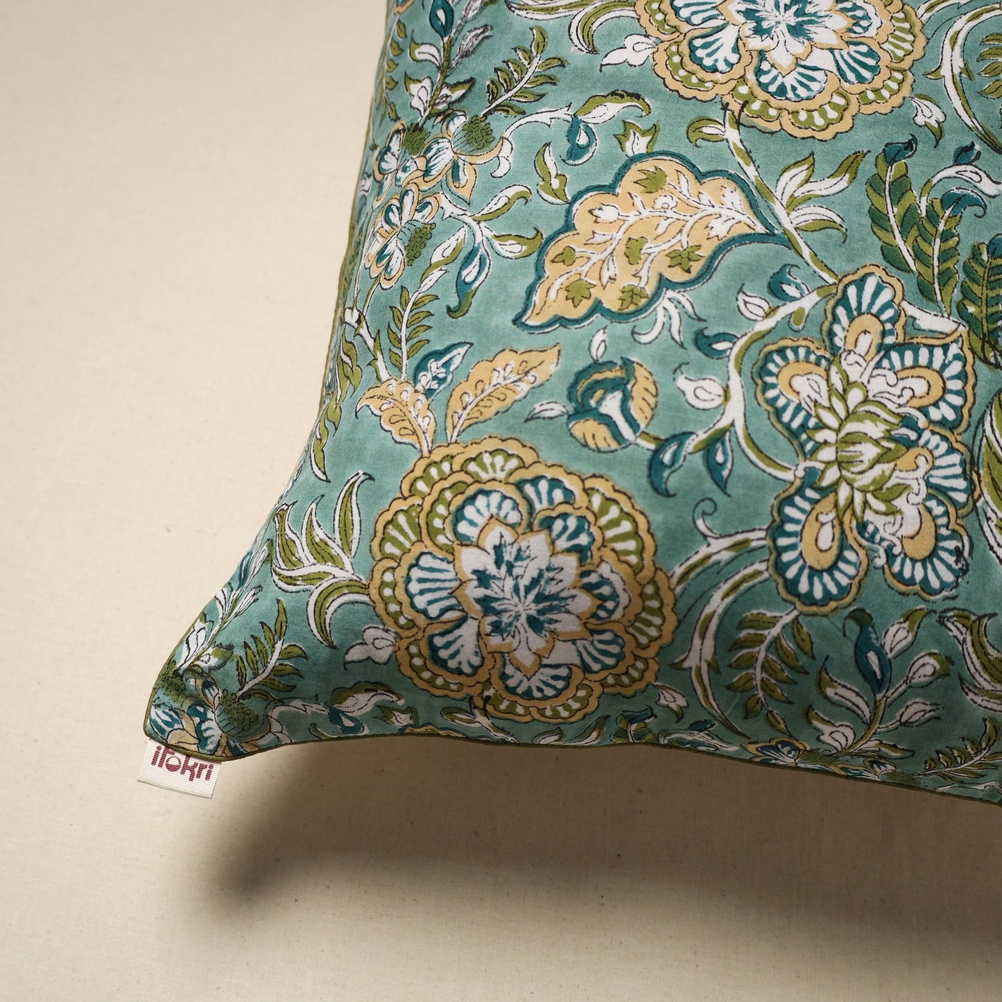 Cotton sanganeri cushion cover 109 - handcrafted