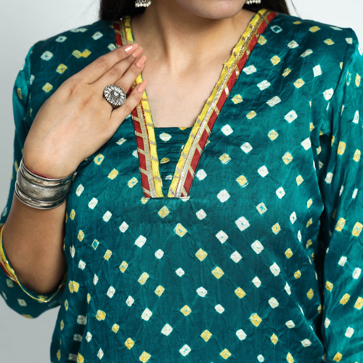 Buy Dark Red Bandhani Tie-Dye Modal Silk Straight Kurta Online at iTokri.com