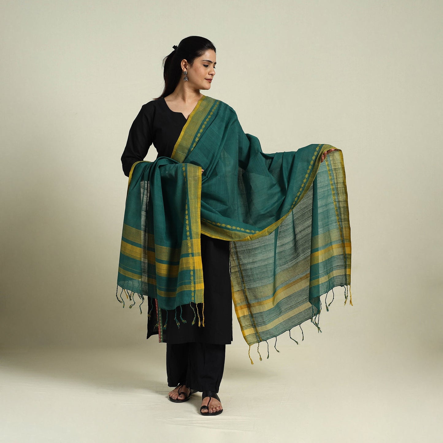 Dark Green Handloom Cotton Srikakulam Jamdani Dupatta