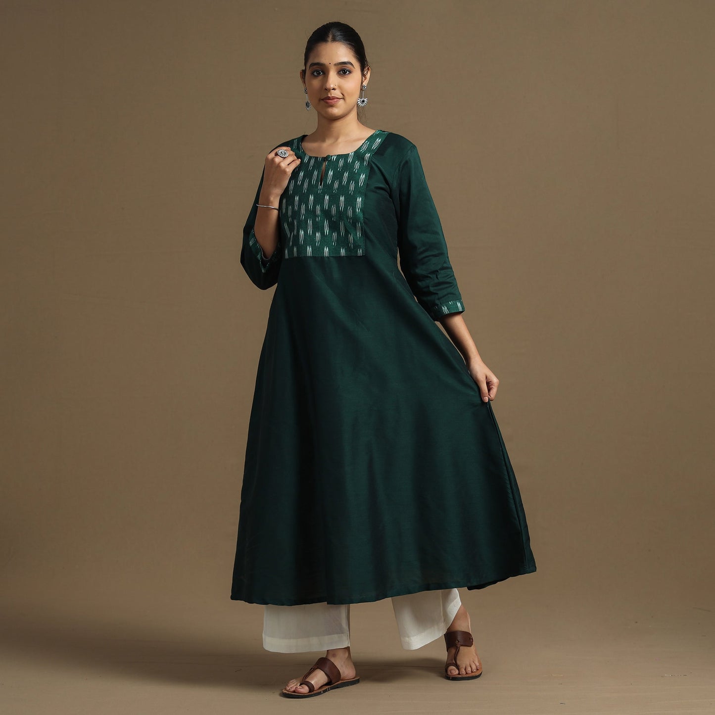 Buy Plain Slub Silk Kurta with Ikat Patchwork Online at iTokri.com
