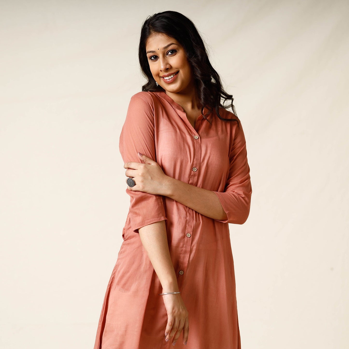 Mulmalai Cotton Plain Dyed Long Kurta 23