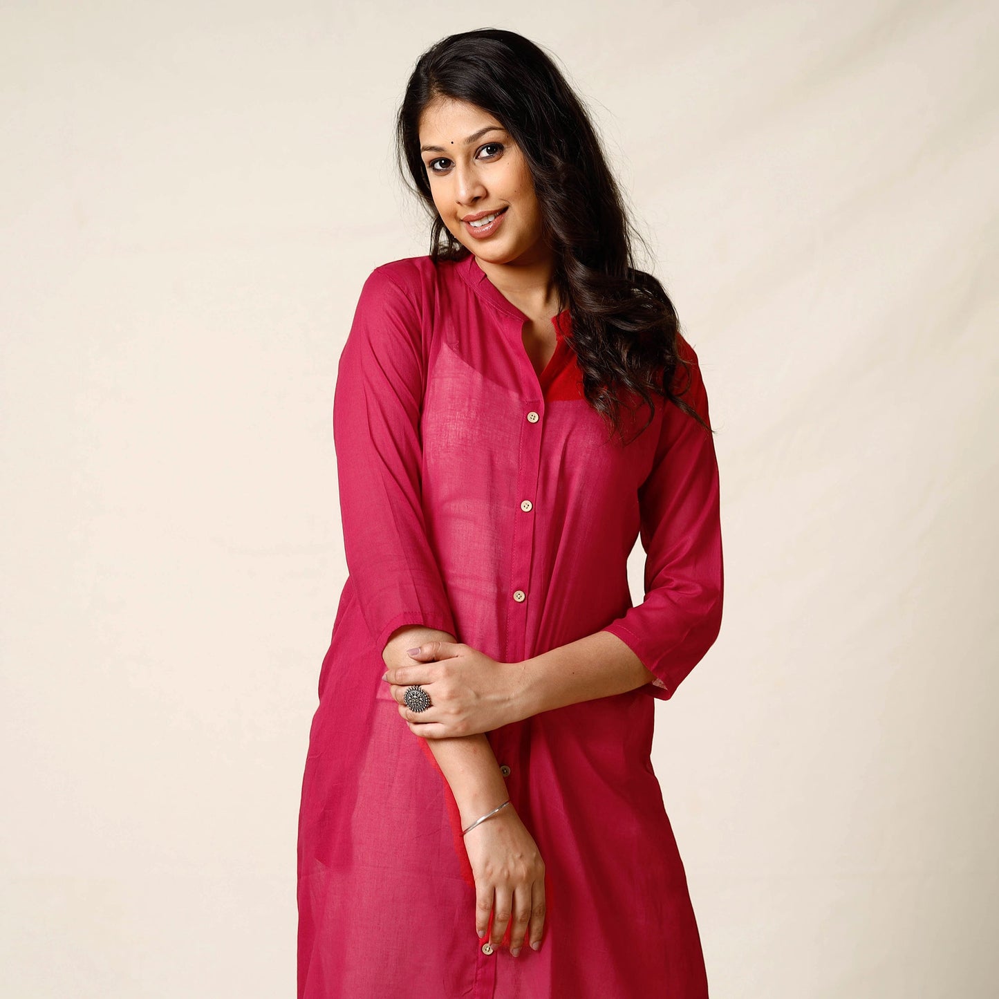 Mulmalai Cotton Plain Dyed Long Kurta Online at iTokri.com