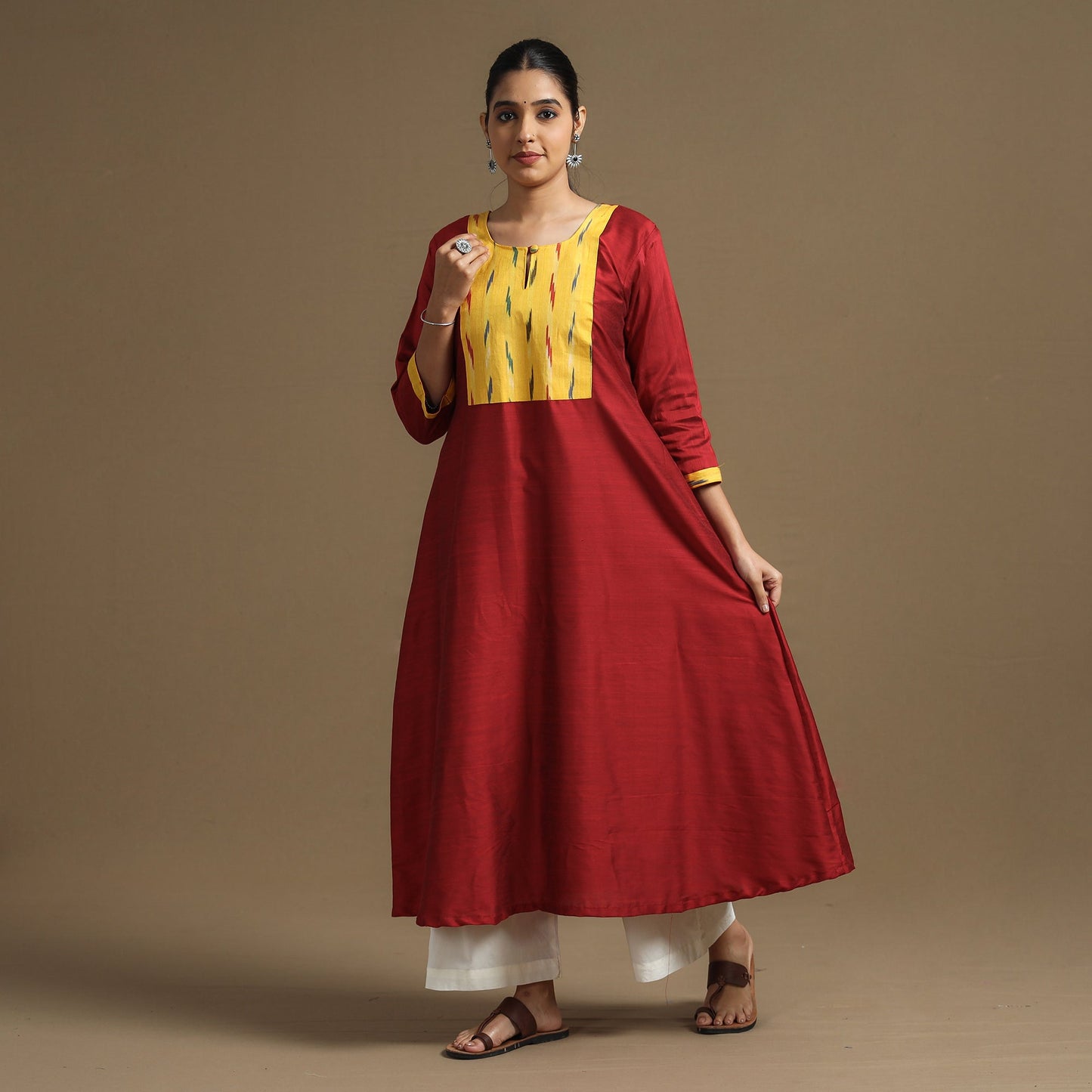 Buy Plain Slub Silk Kurta with Ikat Patchwork Online at iTokri.com