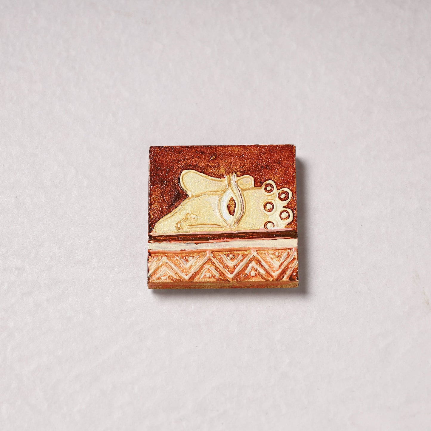 Embossed Stone Work Handpainted Wooden Fridge Magnet