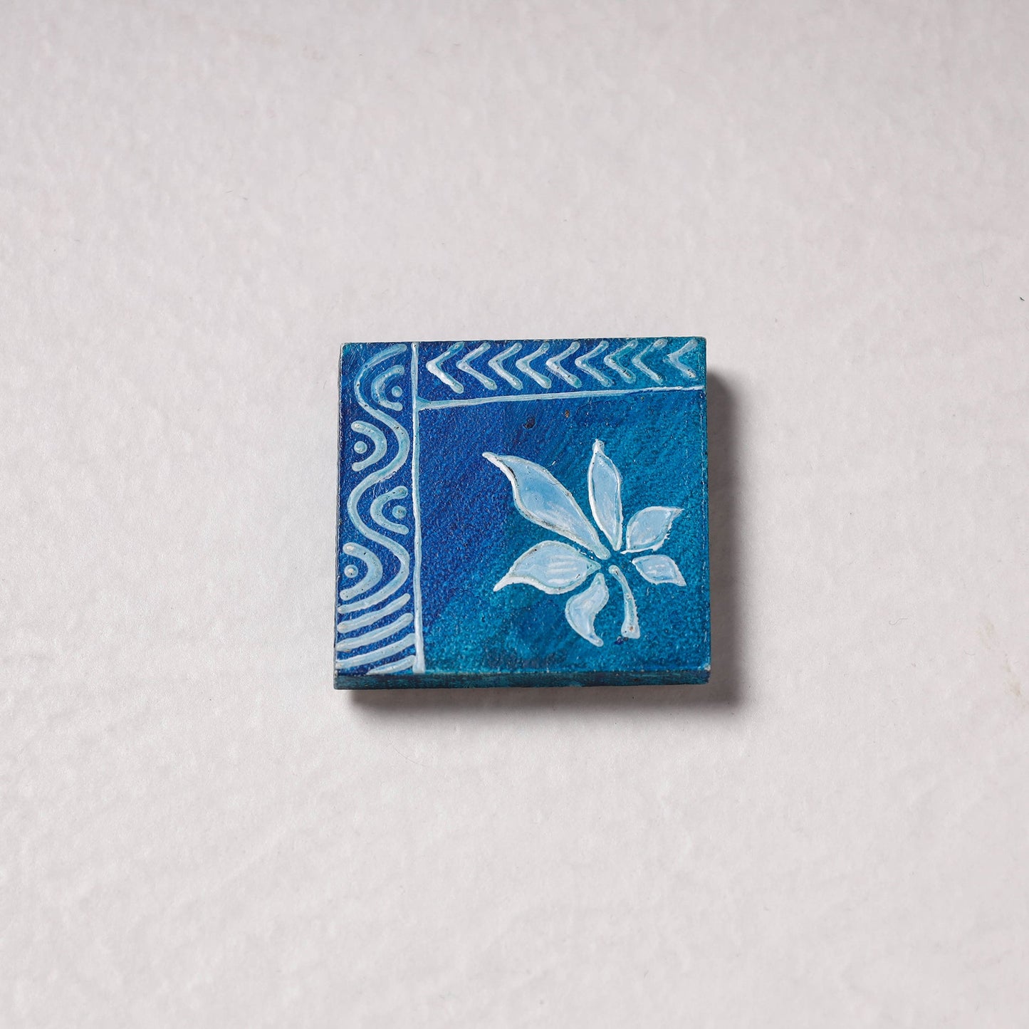 Embossed Stone Work Handpainted Wooden Fridge Magnet